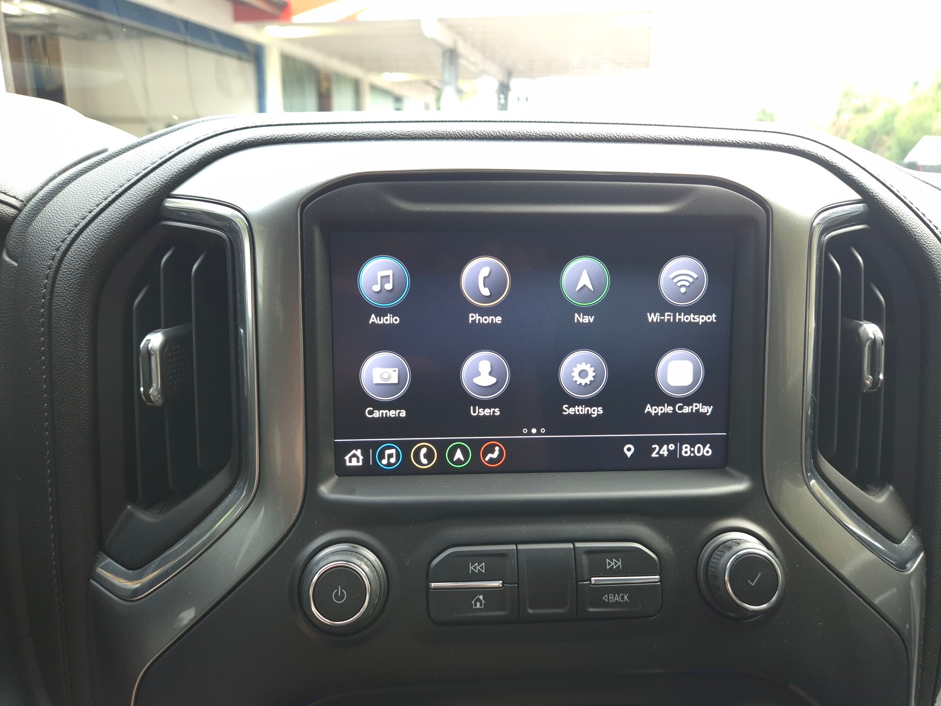 CHEVROLET Silverado 1500 LTZ V8-image-23