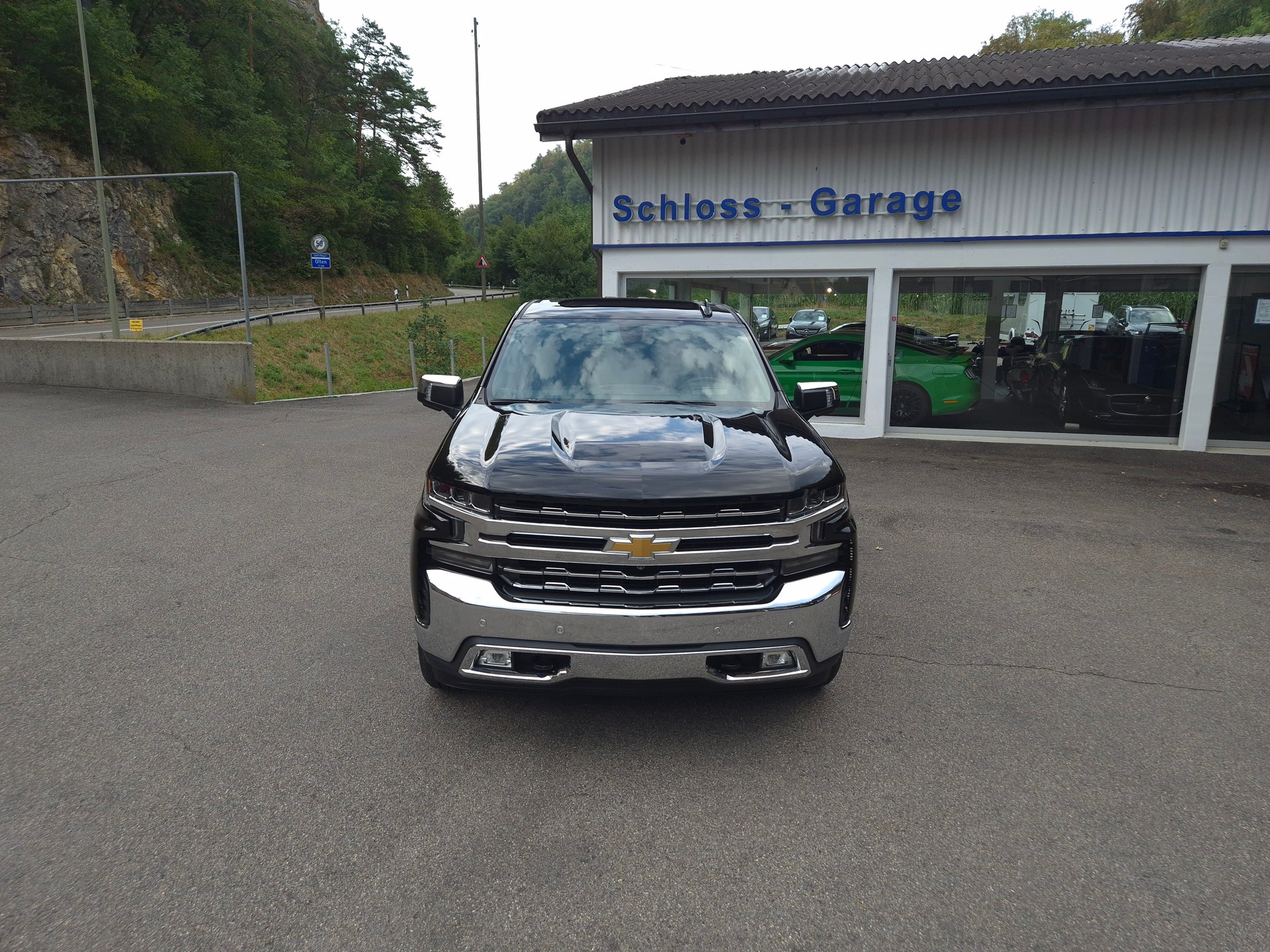 CHEVROLET Silverado 1500 LTZ V8-showroom-element-3