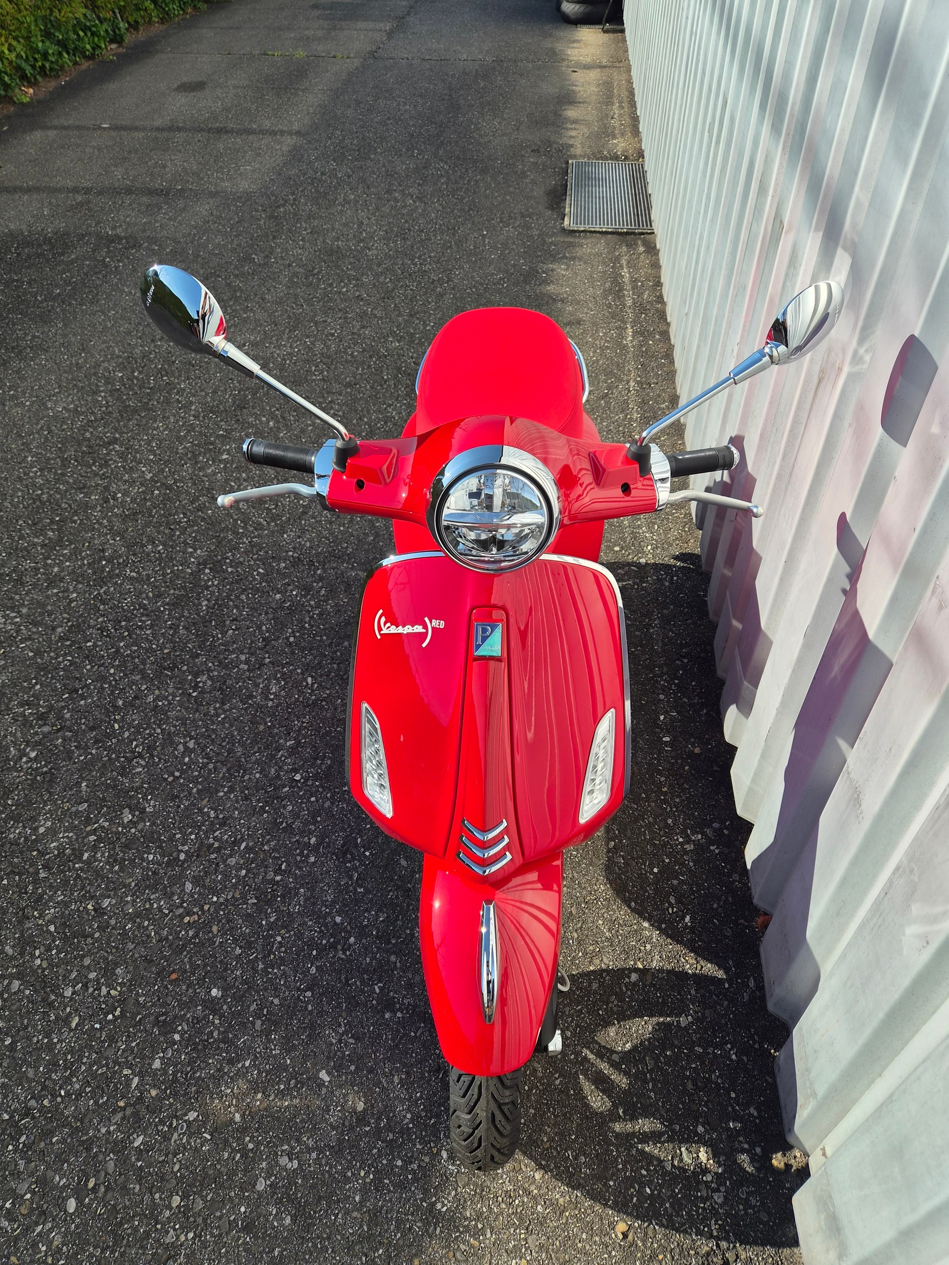 PIAGGIO Primavera 125 Red-showroom-element-3