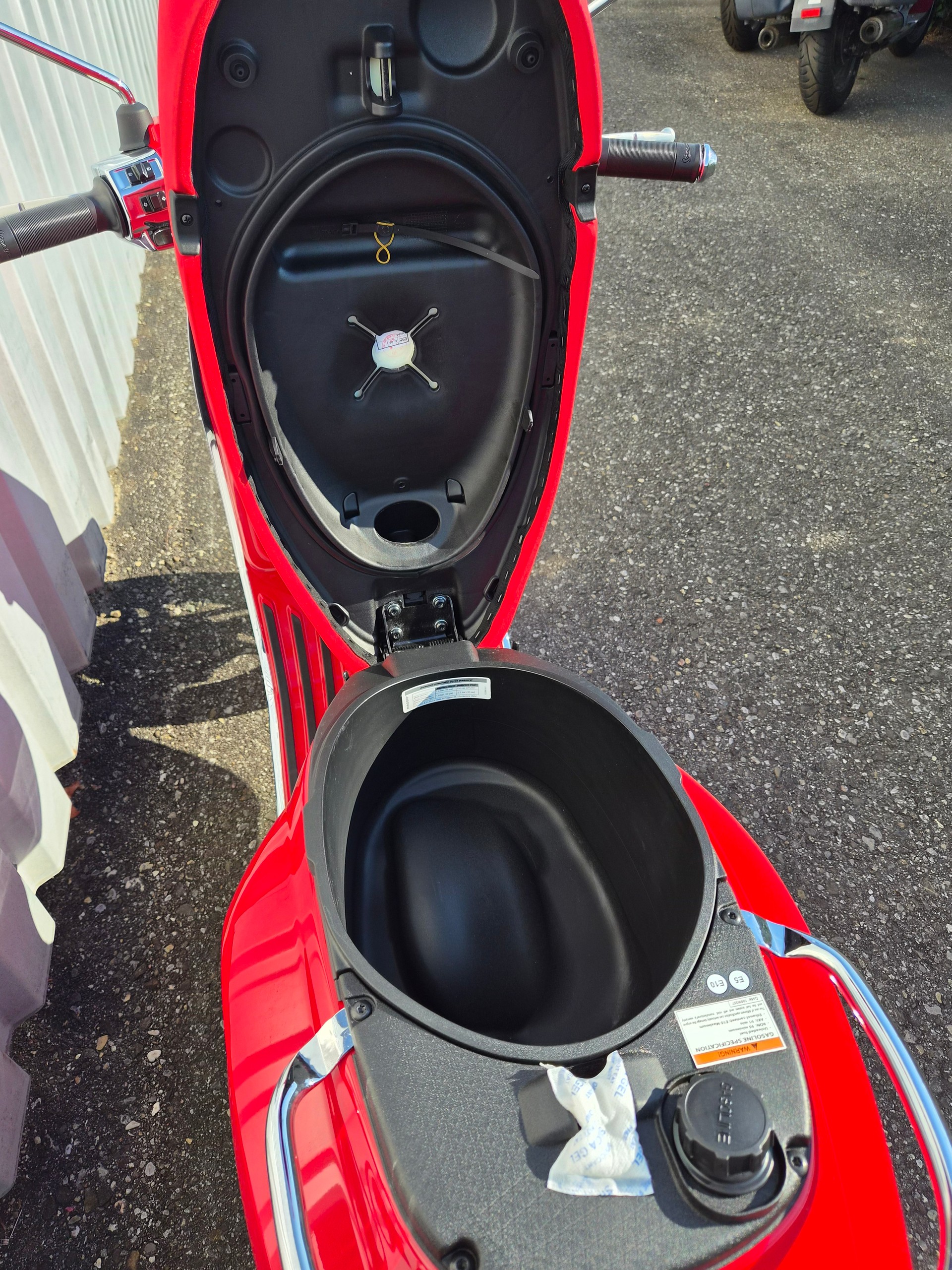 PIAGGIO Primavera 125 Red-image-8
