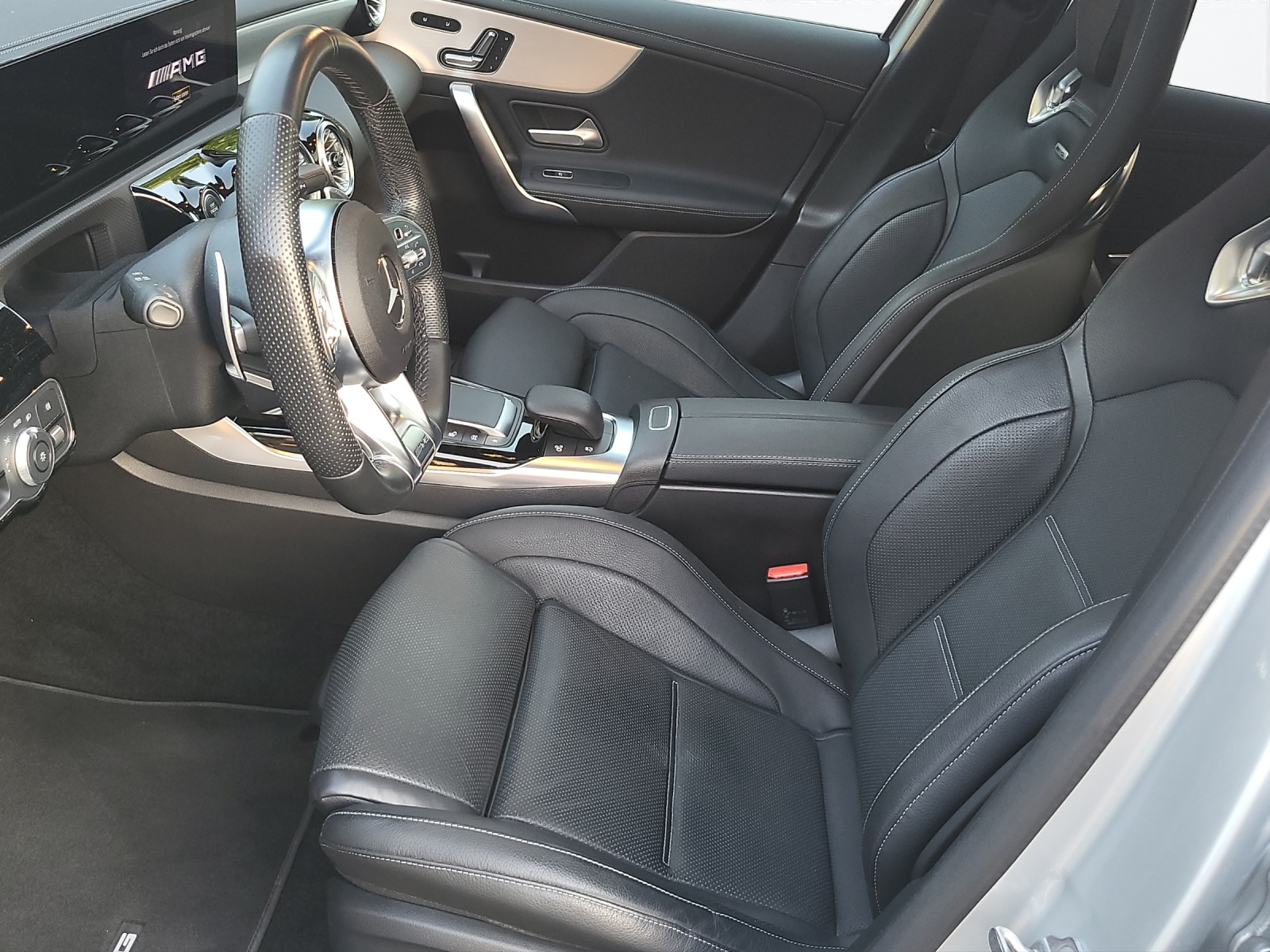 MERCEDES-BENZ A 45 S AMG 4matic+-image-12
