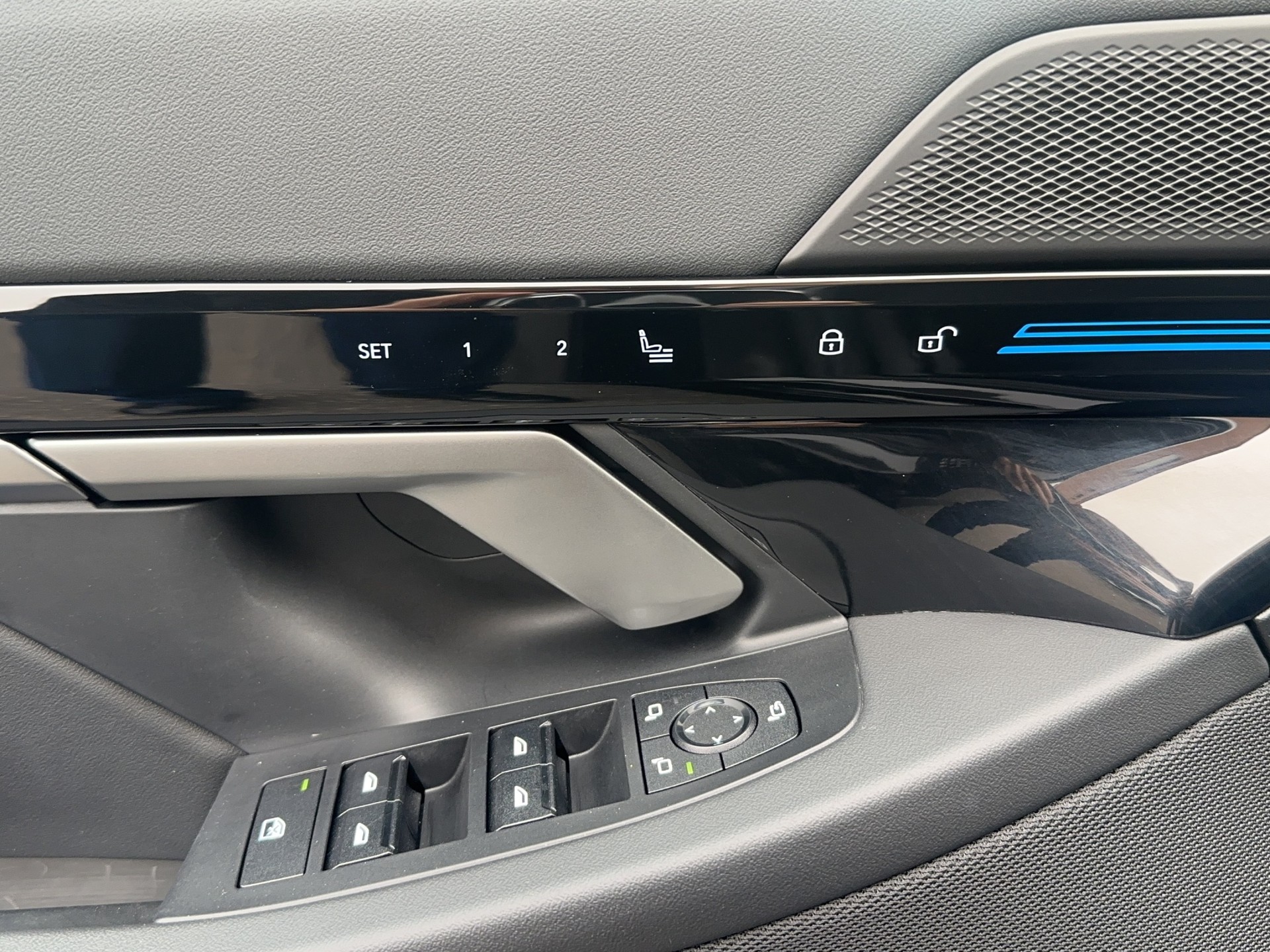BMW 520d xDrive 48V M Sport 4x4-image-21
