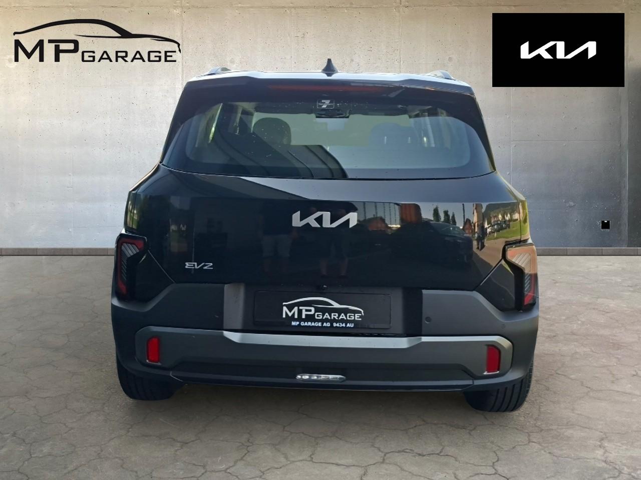 KIA EV2 61 kWh Air 4P-image-4