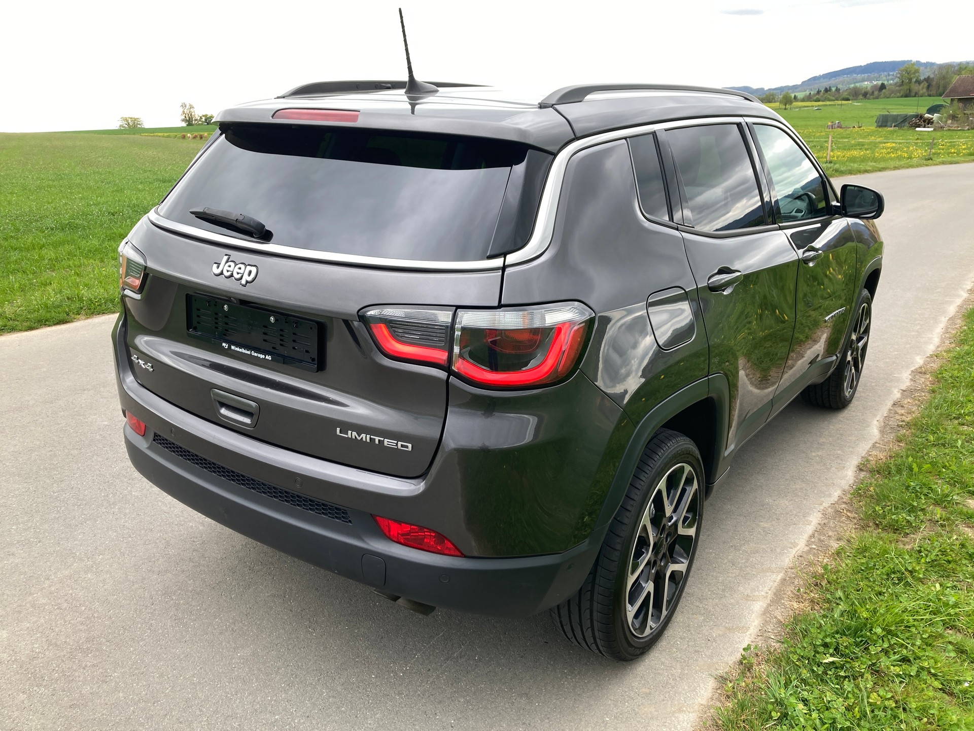 JEEP Compass 1.4 Turbo Limited AWD 9ATX-image-2
