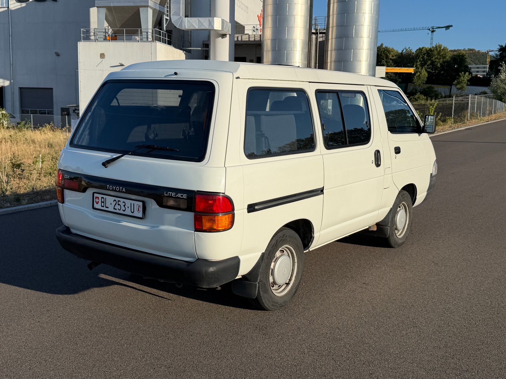 TOYOTA YR 22 LG-MDSEW Wagon-image-4