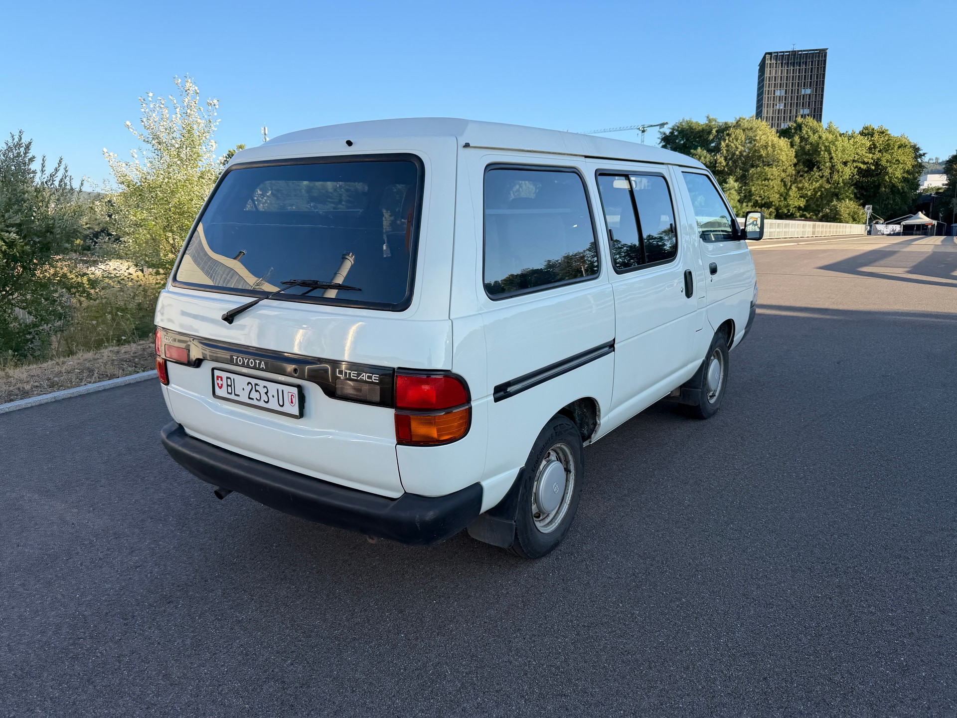 TOYOTA YR 22 LG-MDSEW Wagon-image-10