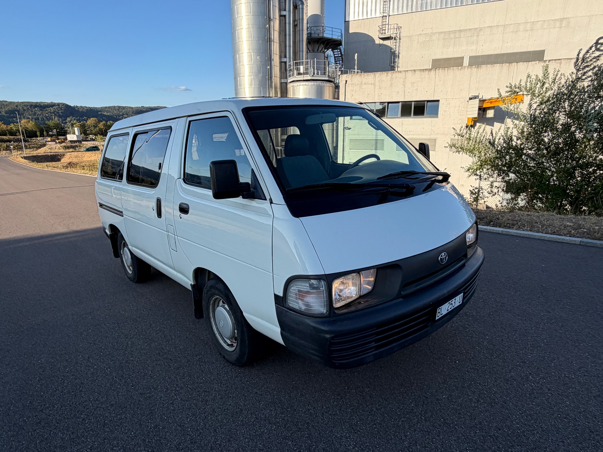 TOYOTA YR 22 LG-MDSEW Wagon-image-14