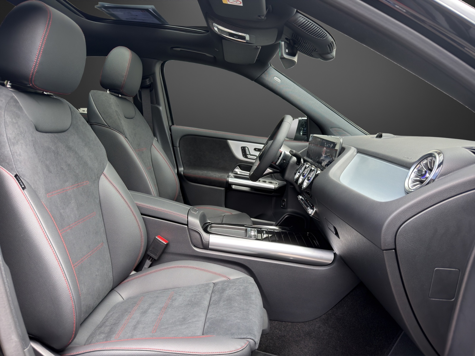 MERCEDES-BENZ GLA 220d 4Matic 8G-DCT-image-12