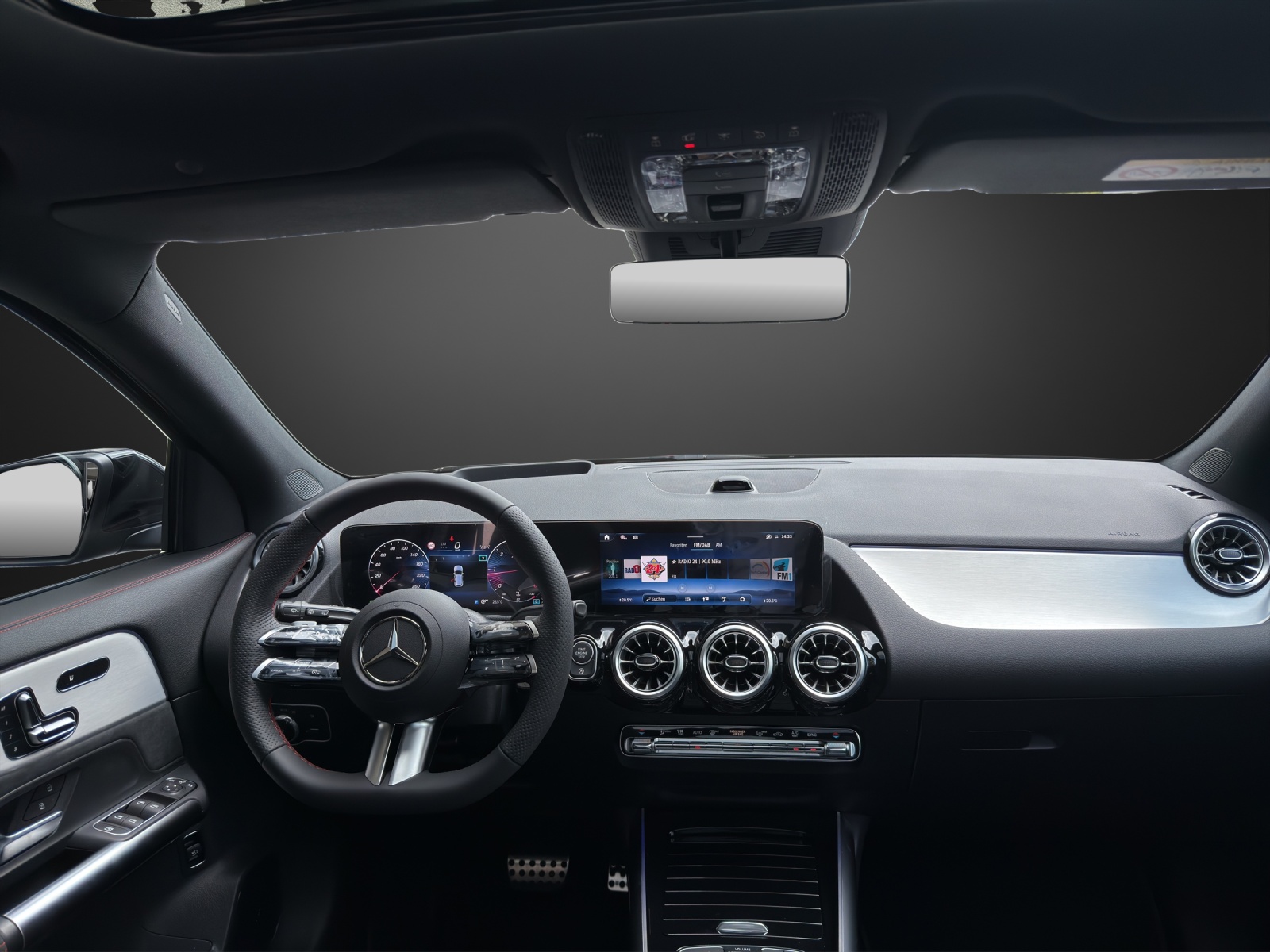 MERCEDES-BENZ GLA 220d 4Matic 8G-DCT-image-10