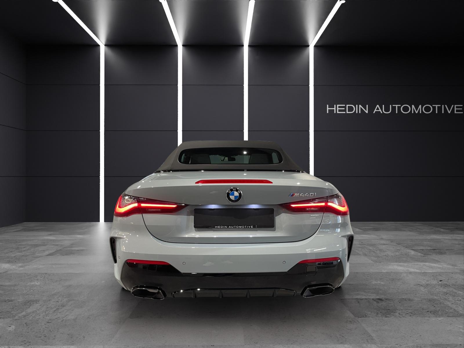 BMW M440i xDrive Cabrio-image-4