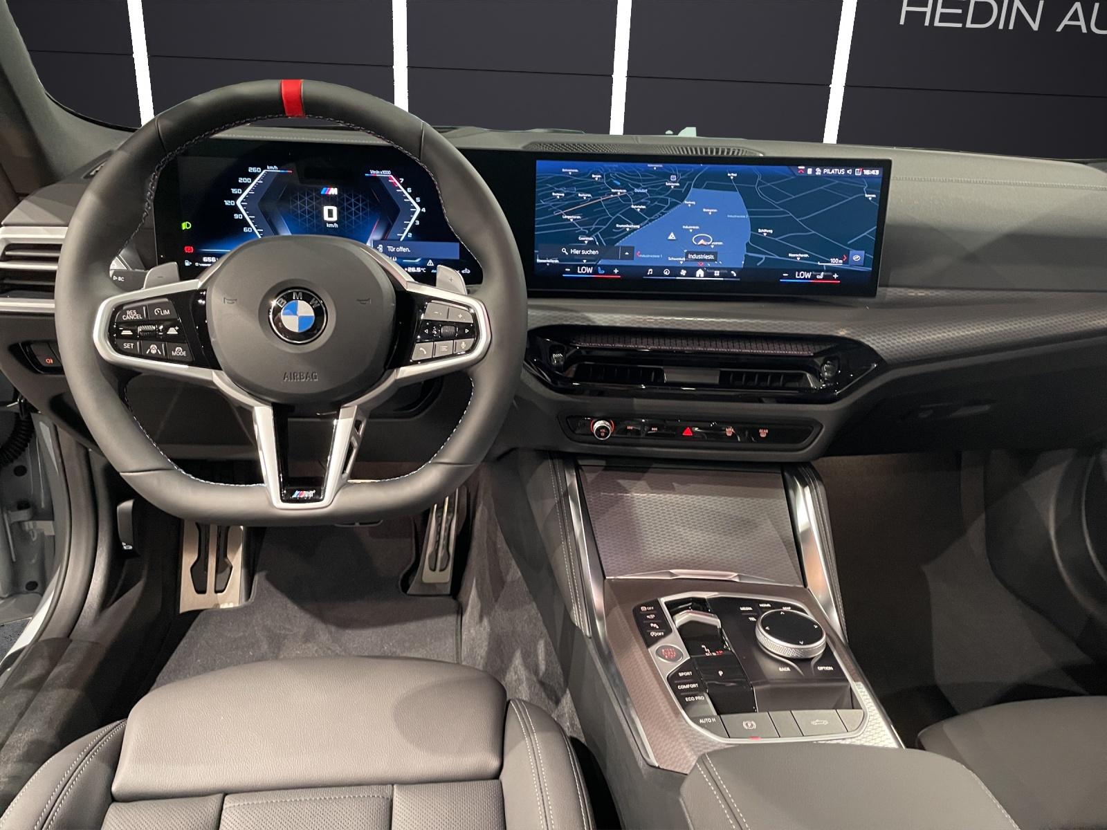 BMW M440i xDrive Cabrio-image-18