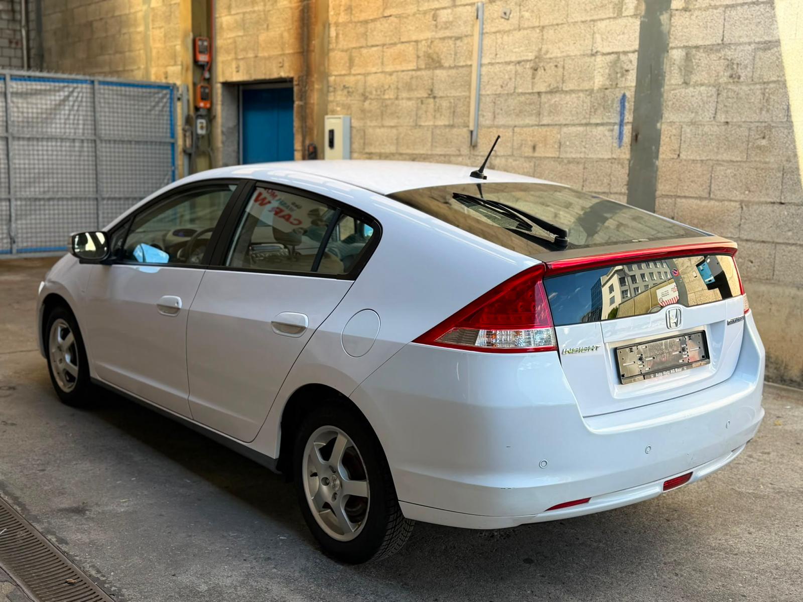 HONDA Insight 1.3i Hybrid Comfort CVT-image-4