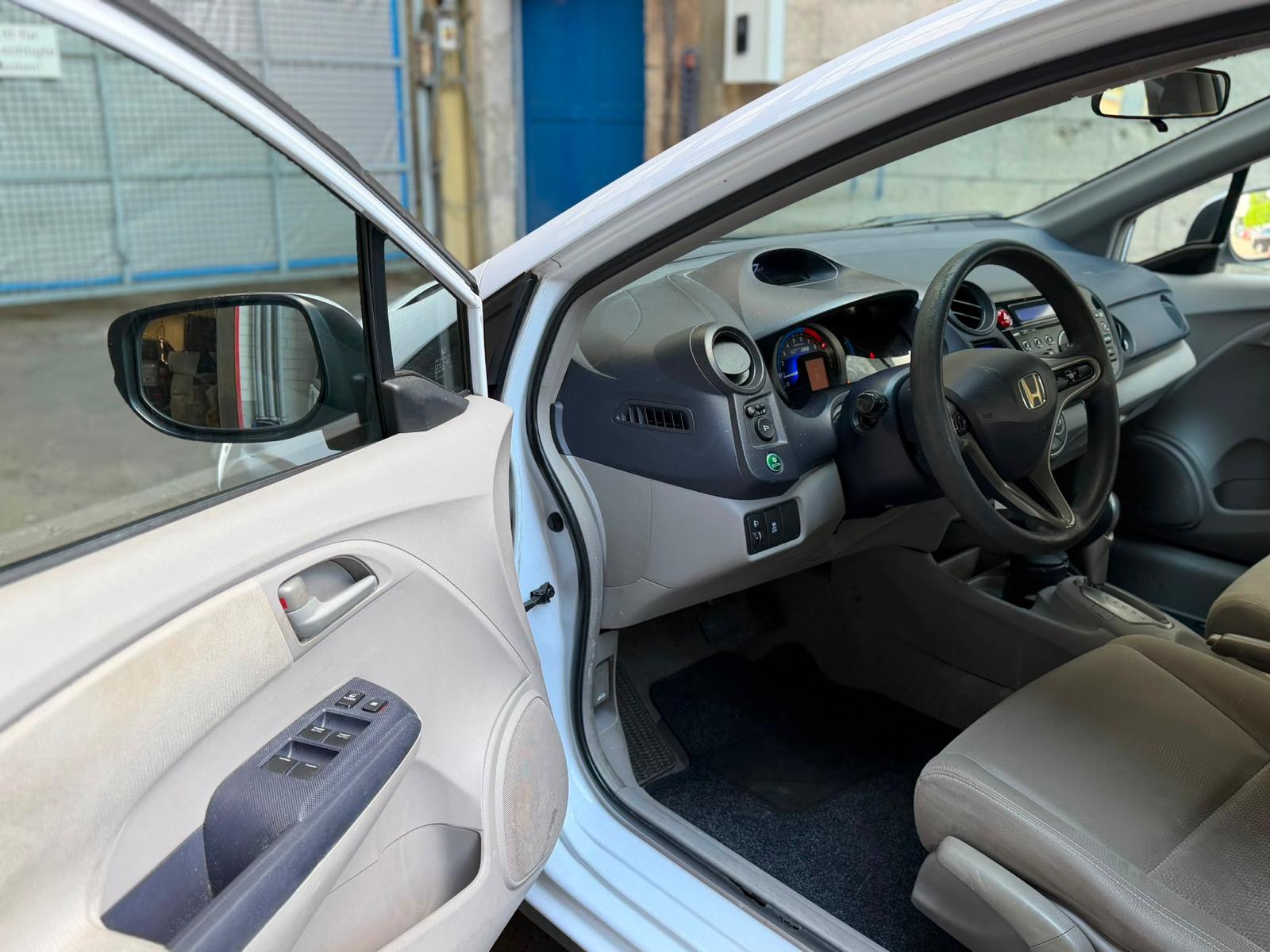 HONDA Insight 1.3i Hybrid Comfort CVT-image-12