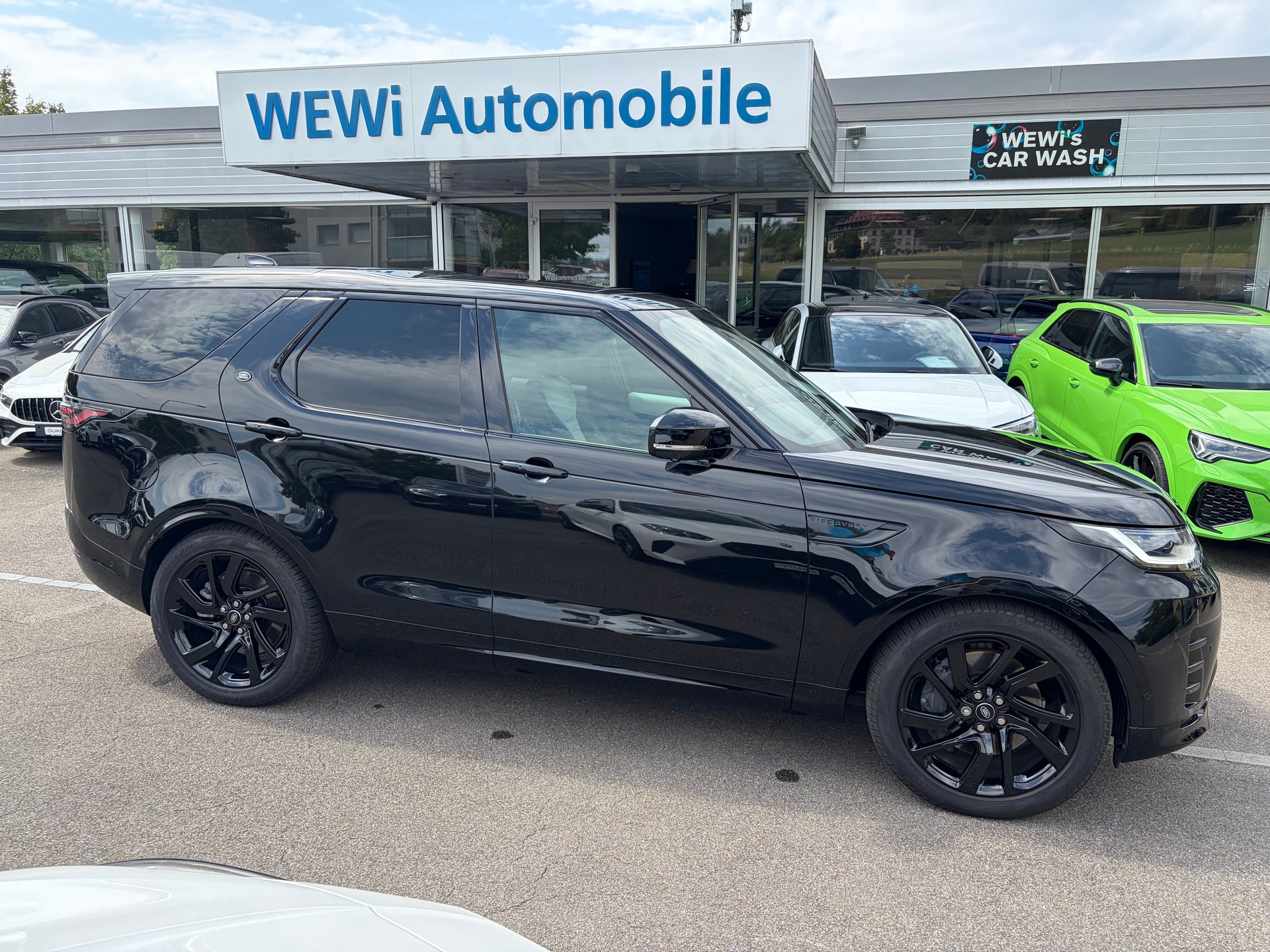 LAND ROVER Discovery 3.0 i6 360 R-Dynamic HSE AWD Automatic-image-9