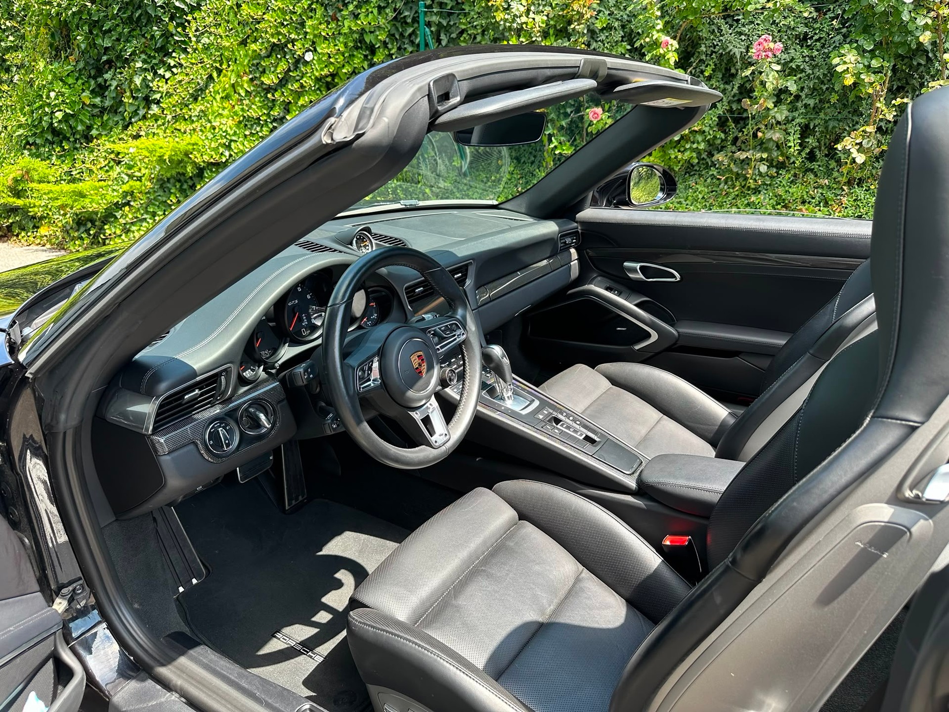 PORSCHE 3.0 Carrera 4 GTS PDK Cabriolet-image-3