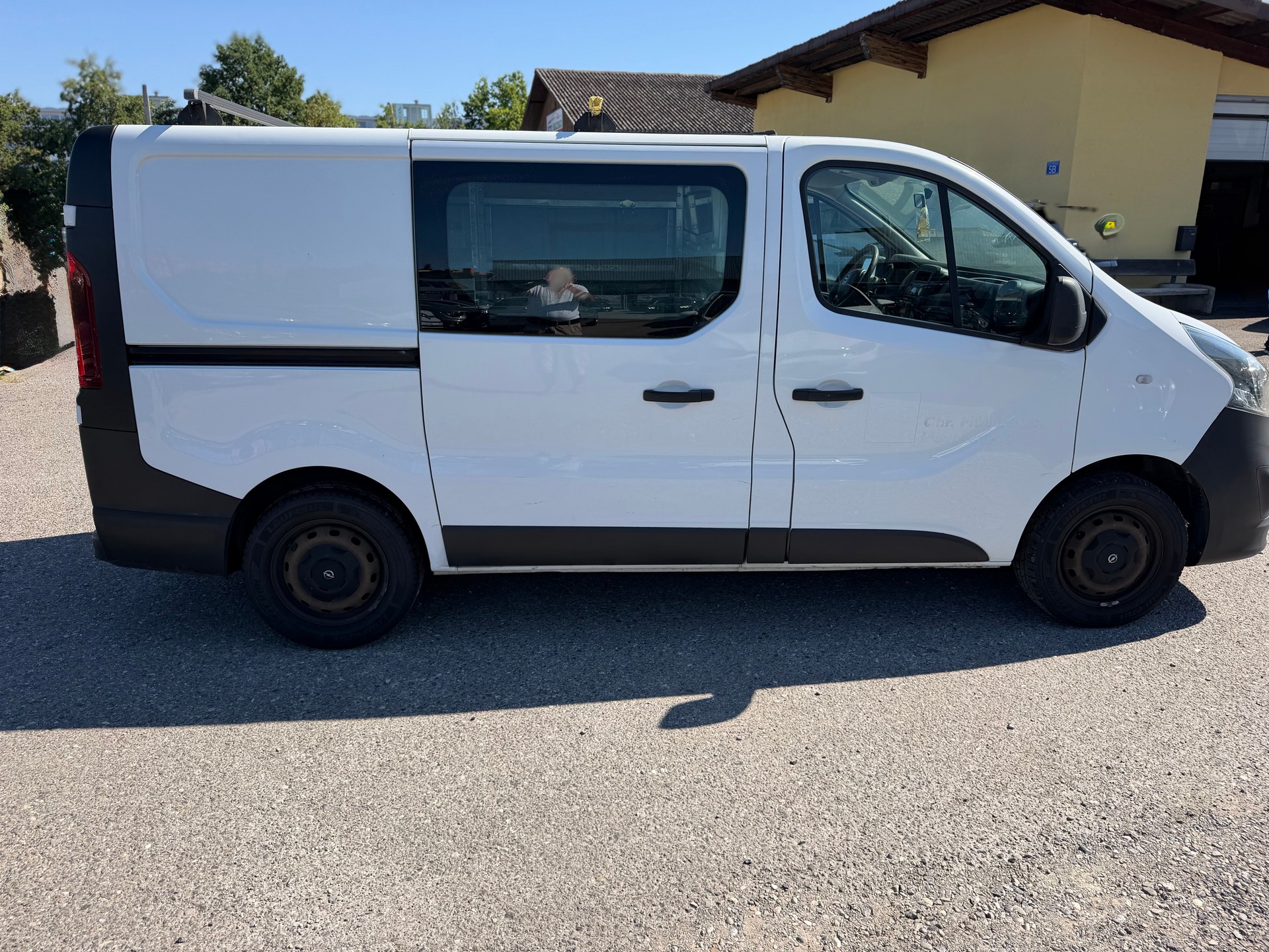 OPEL Vivaro 1.6 CDTI 2.7t L1H1-image-14