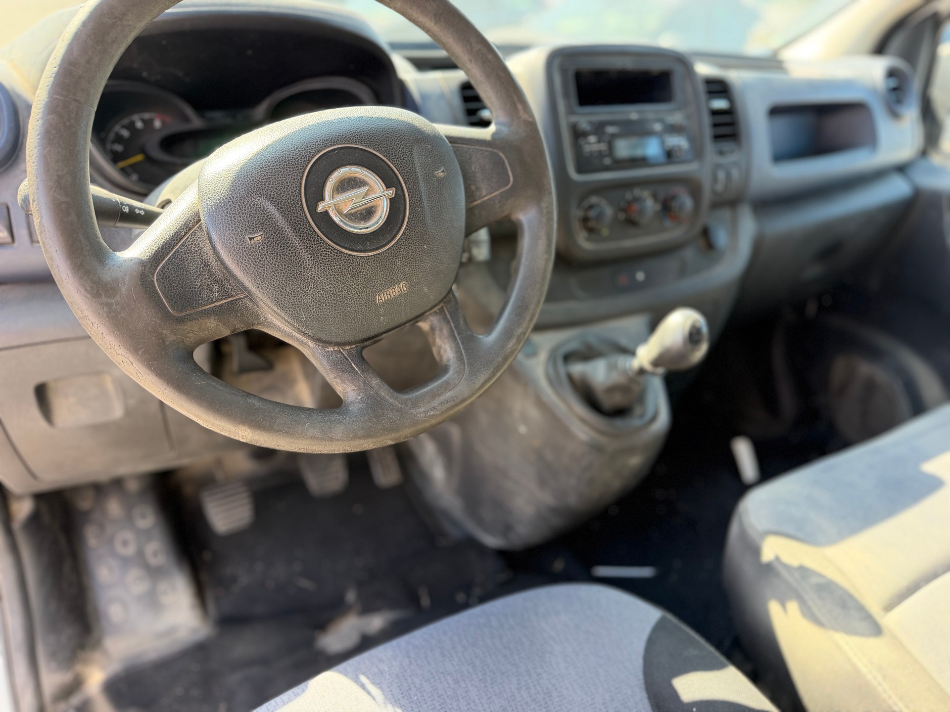 OPEL Vivaro 1.6 CDTI 2.7t L1H1-image-12