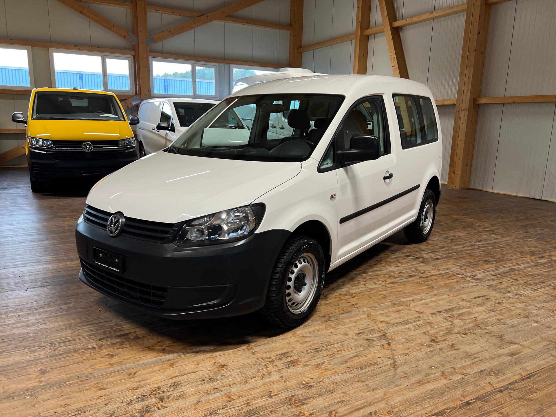 VW Caddy 2.0 TDI 4Motion-image-0