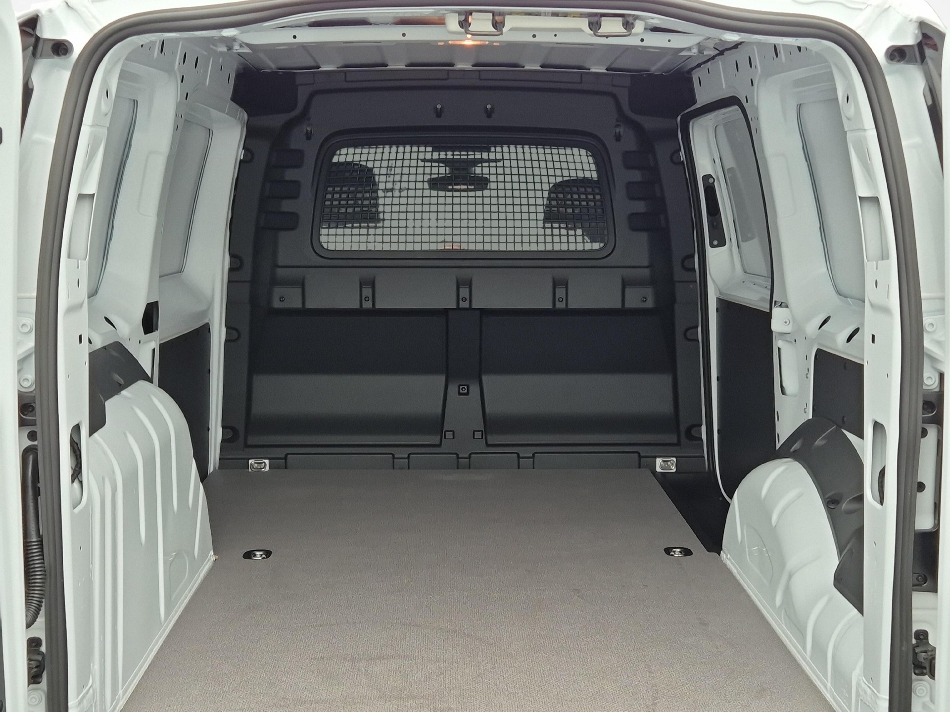 FORD Grand Transit Connect Kaw. 2.0 EcoBlue 122 Trend-image-15