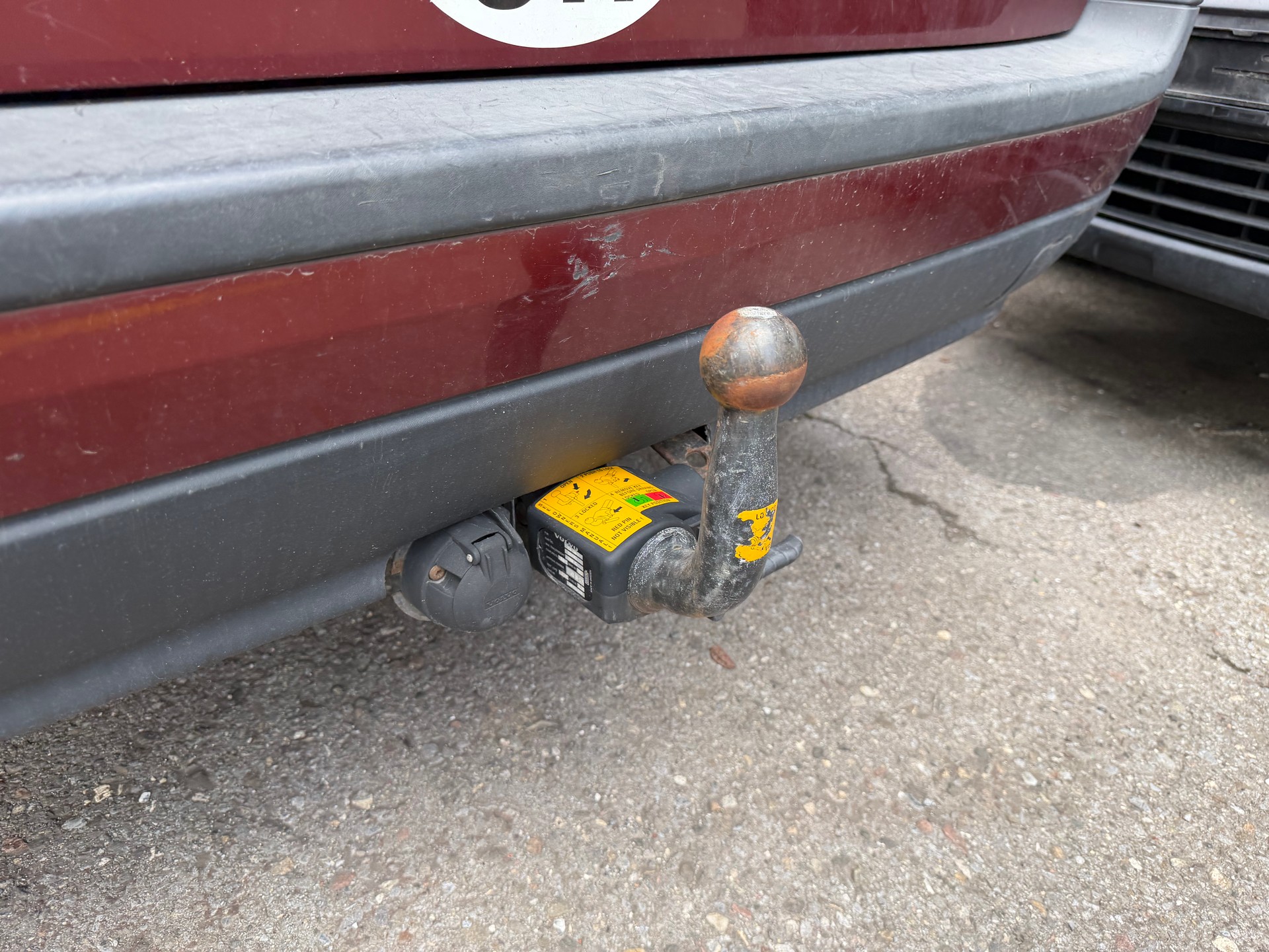 VOLVO V70 R AWD A-image-6