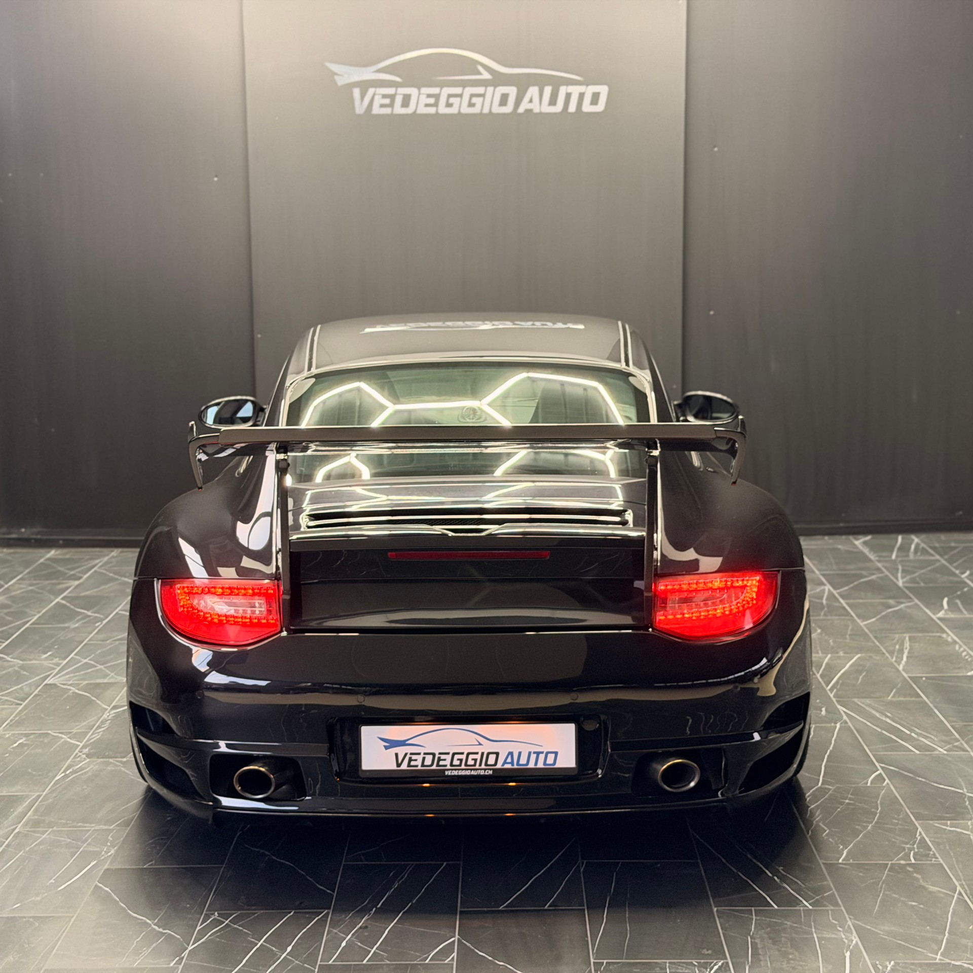 PORSCHE 911 GT2-image-3