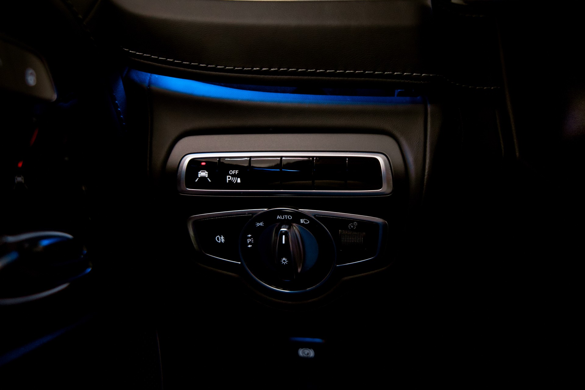 MERCEDES-BENZ G 63 AMG Speedshift Plus G-Tronic *CH-FAHRZEUG*-image-28