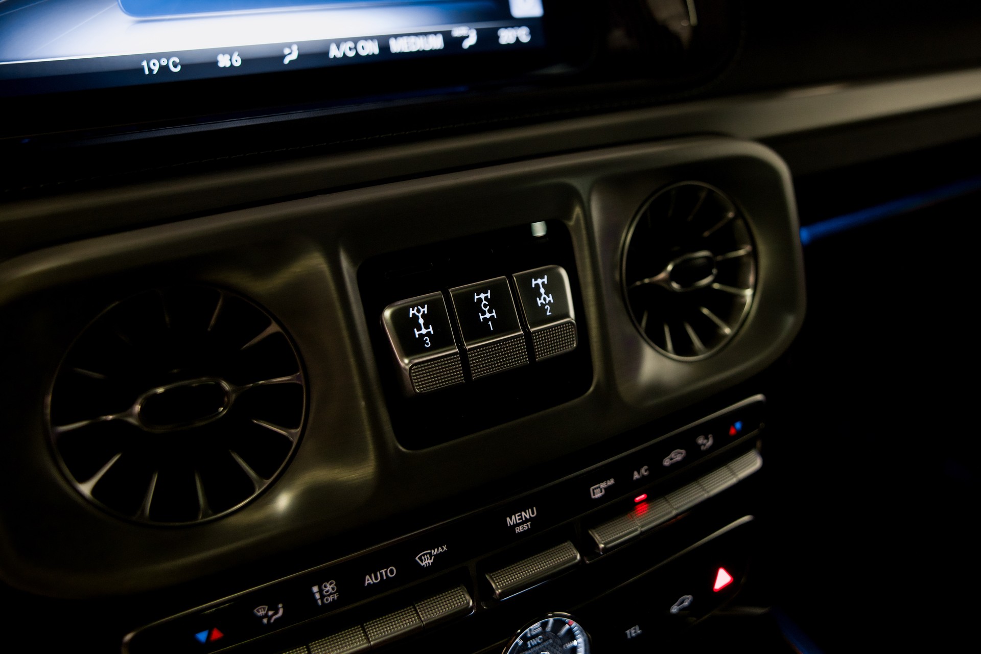 MERCEDES-BENZ G 63 AMG Speedshift Plus G-Tronic *CH-FAHRZEUG*-image-31