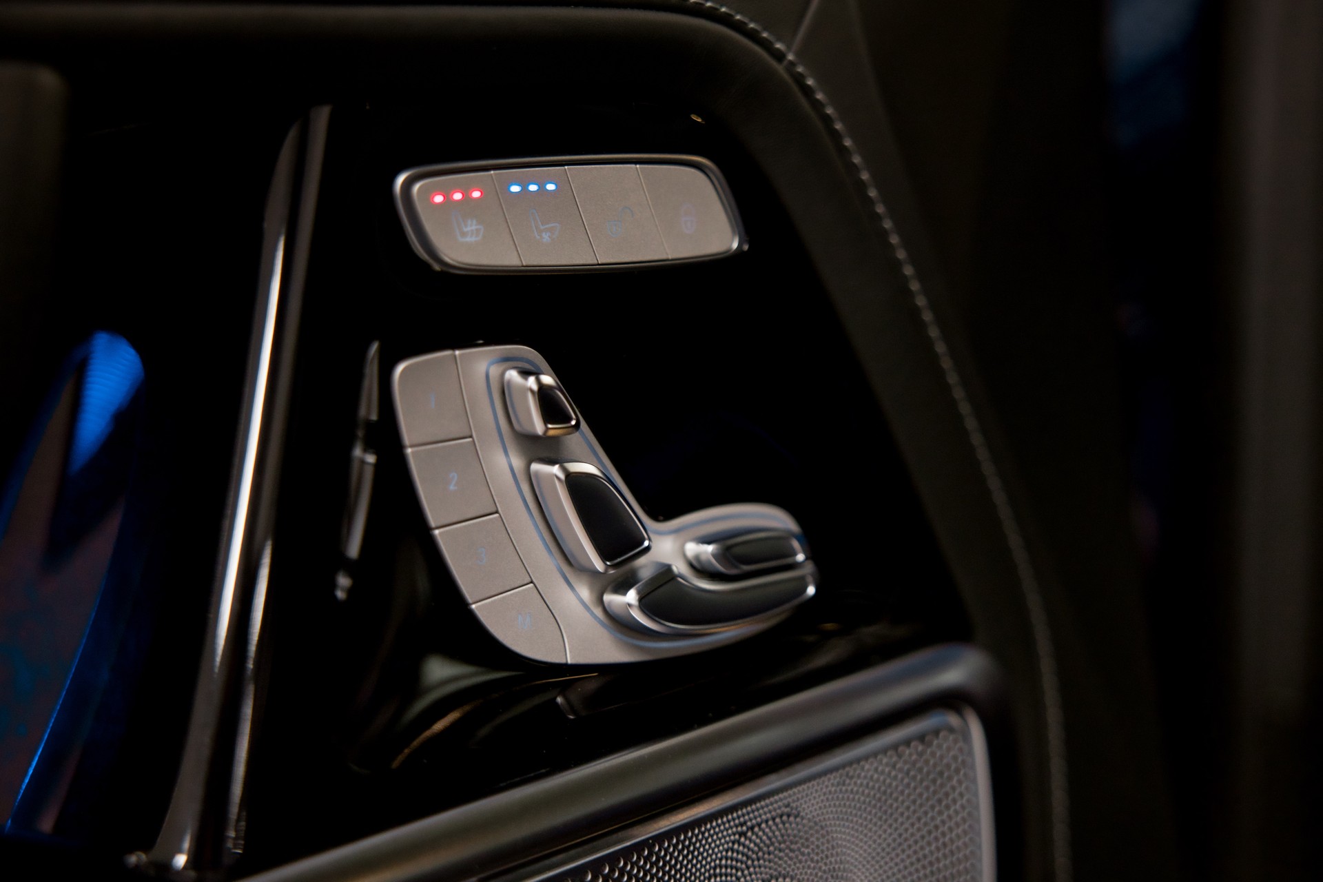 MERCEDES-BENZ G 63 AMG Speedshift Plus G-Tronic *CH-FAHRZEUG*-image-24