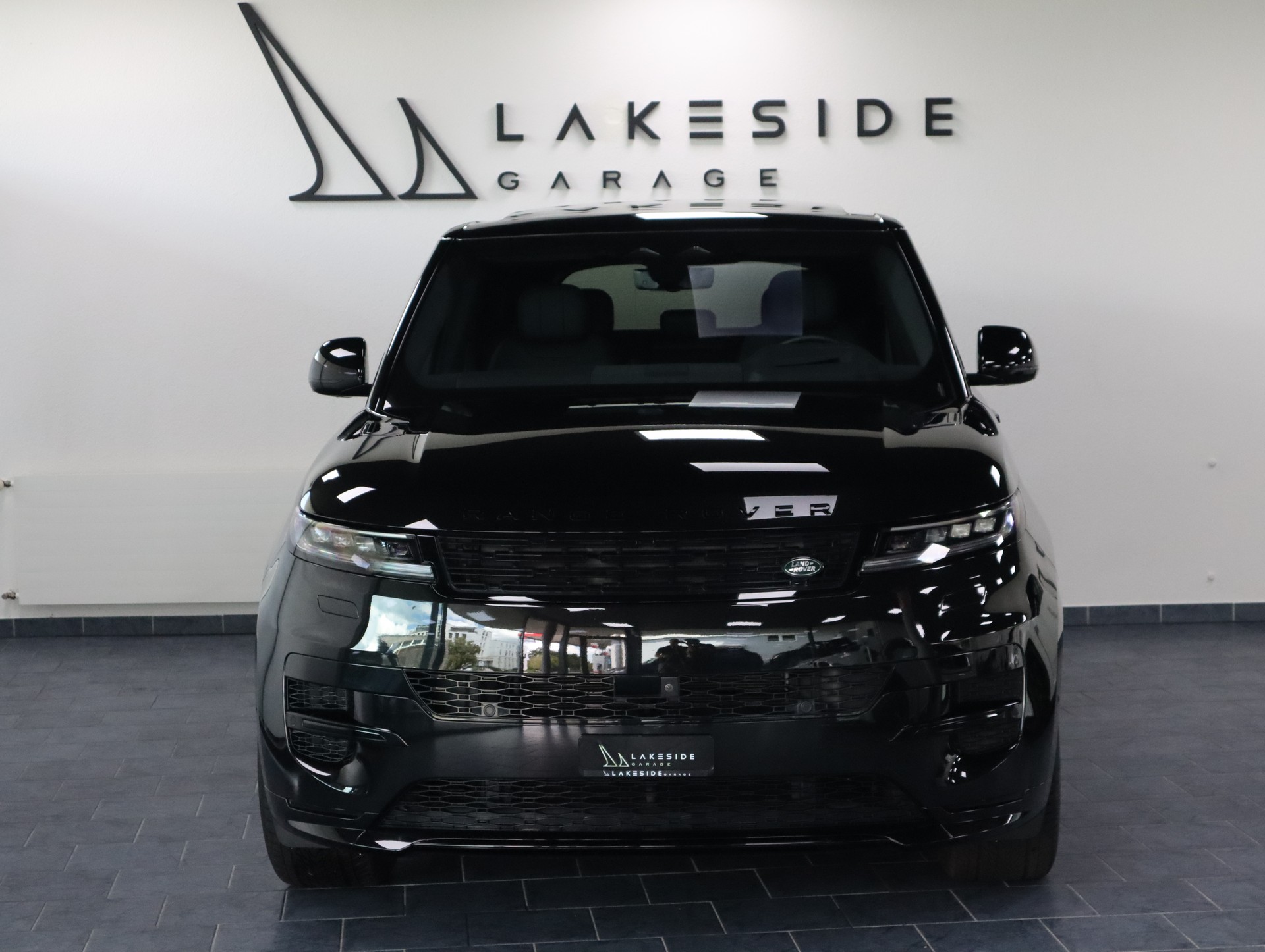 LAND ROVER Range Rover Sport P530 4.4 V8 Autobiography Automatic-showroom-element-1