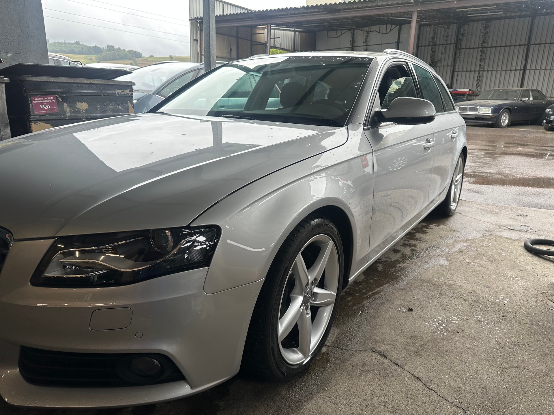 AUDI A4 Avant 2.0 TFSI quattro S-tronic-image-1
