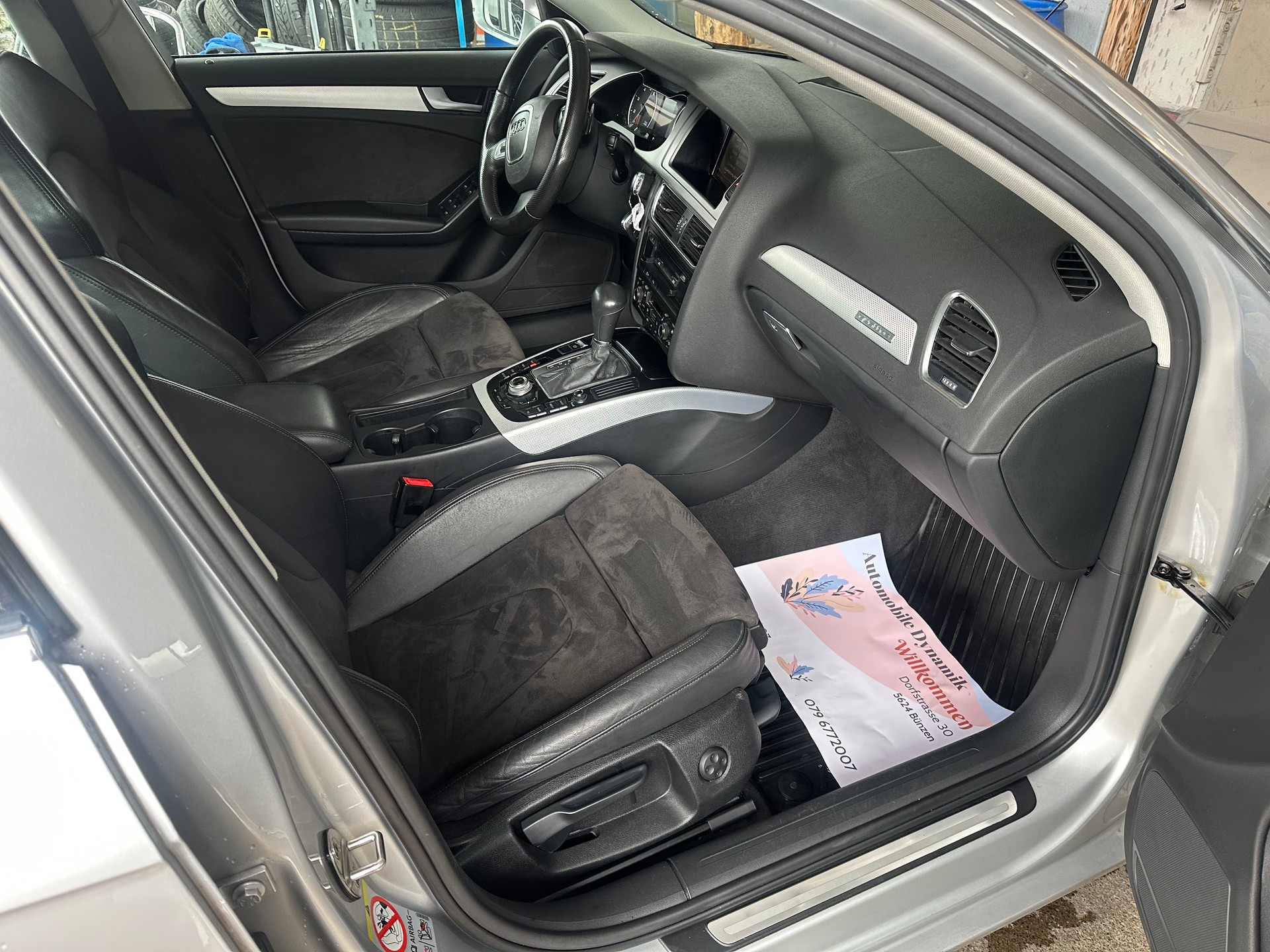 AUDI A4 Avant 2.0 TFSI quattro S-tronic-image-6