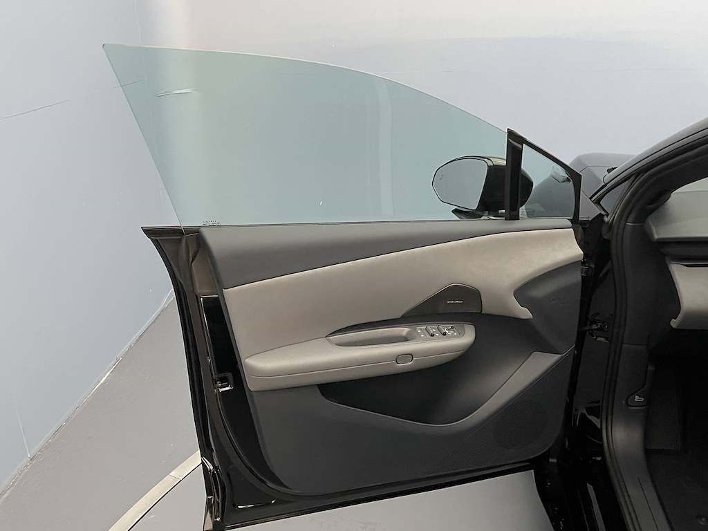 LYNK & CO 02 More-image-11