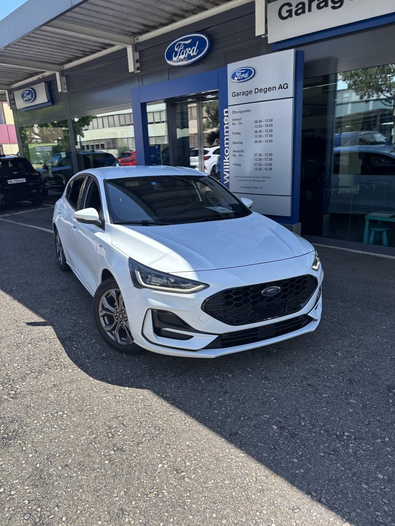 FORD Focus 1.0i EcoB Hybrid 155 ST-Line X-image-9