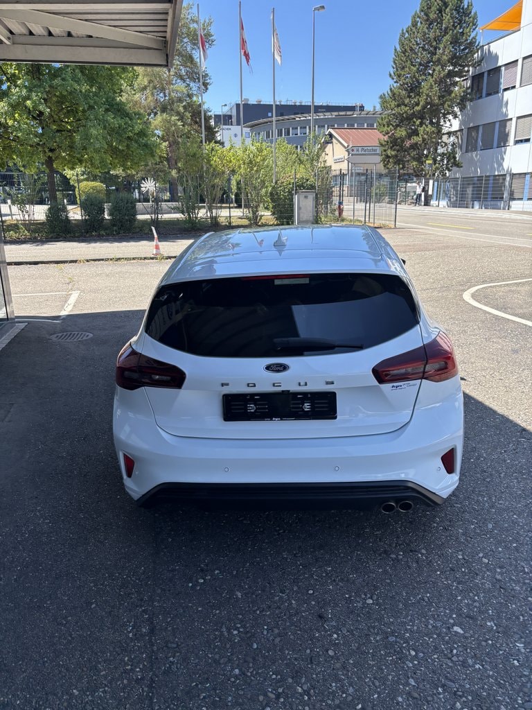 FORD Focus 1.0i EcoB Hybrid 155 ST-Line X-image-17