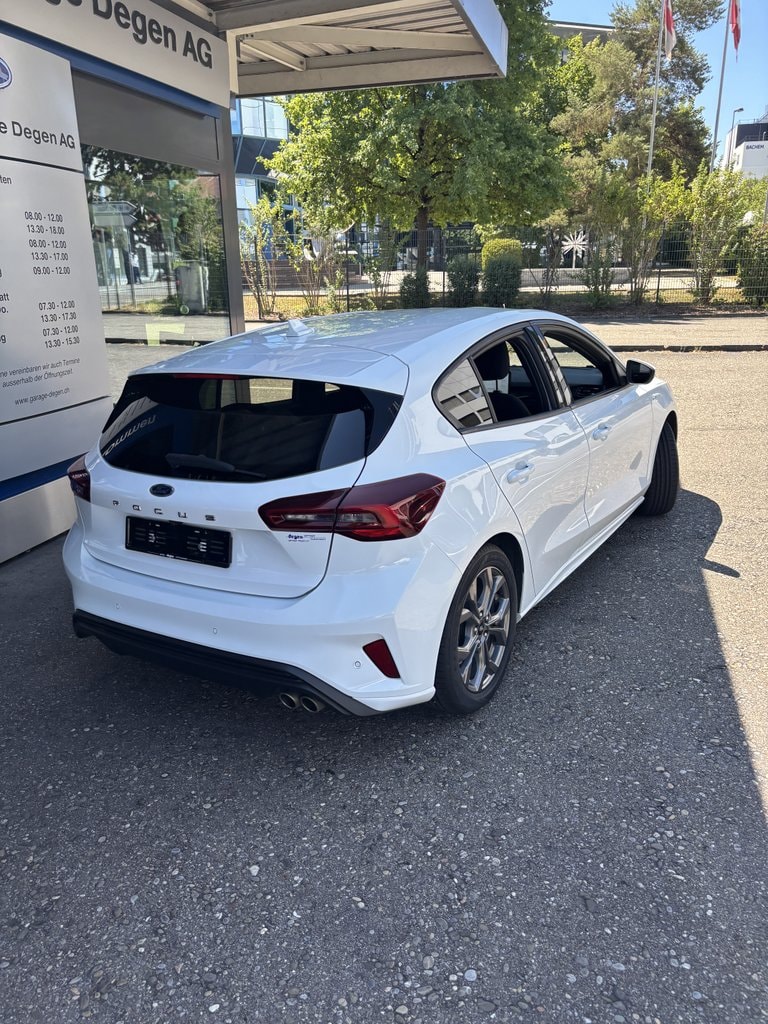FORD Focus 1.0i EcoB Hybrid 155 ST-Line X-image-19
