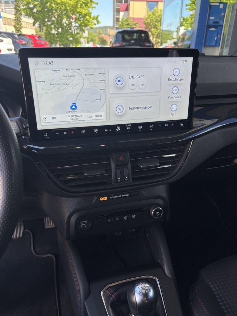 FORD Focus 1.0i EcoB Hybrid 155 ST-Line X-image-5