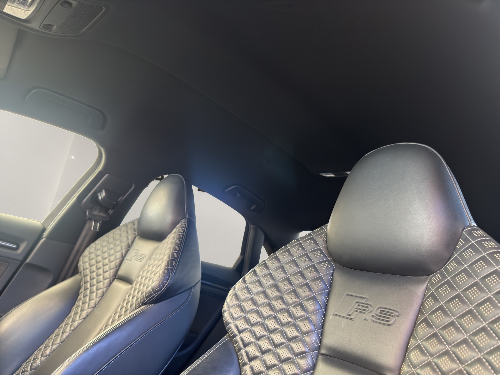 AUDI RS3 2.5 T FSI quattro S-Tronic 4x4 400PS* Limousine-image-11