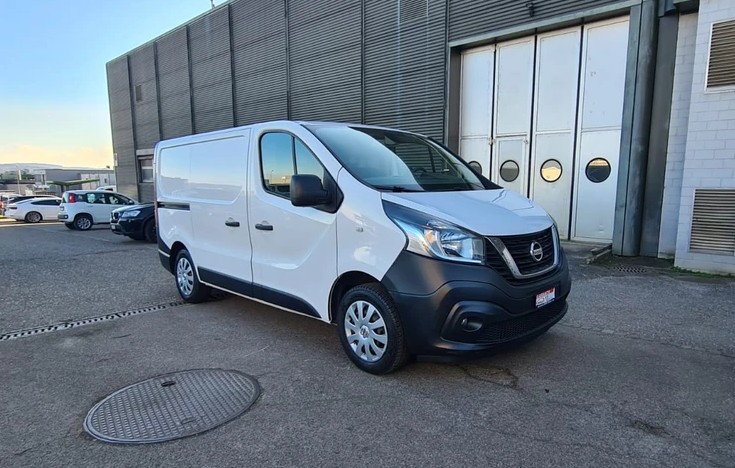 NISSAN NV300 dCi 125 2.9 L1H1 Comfort ** 3-Plätzer ** RF-Kamera ** Anh-Kupplung ** Werkstatt-Einrichtung ** Frisch Ab MFK & Service **-image-0
