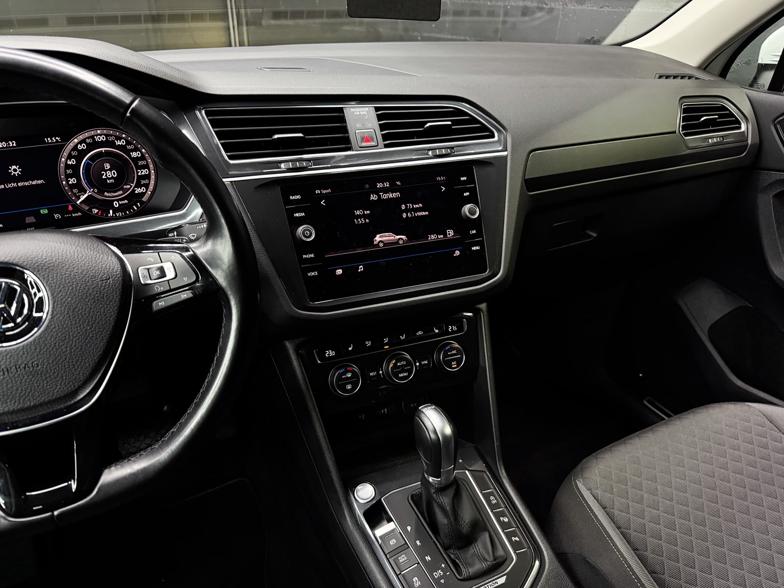VW Tiguan 2.0 TDI SCR 4Motion DSG *AHK*-image-13