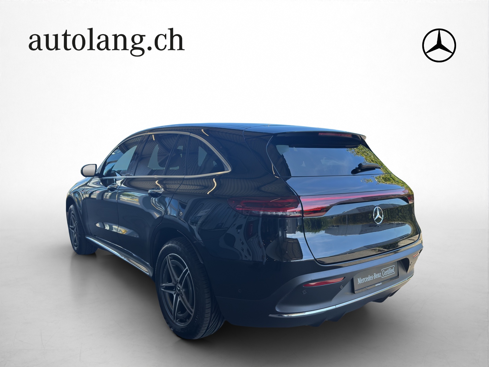 MERCEDES-BENZ EQC 400 AMG Line 4Matic-image-3