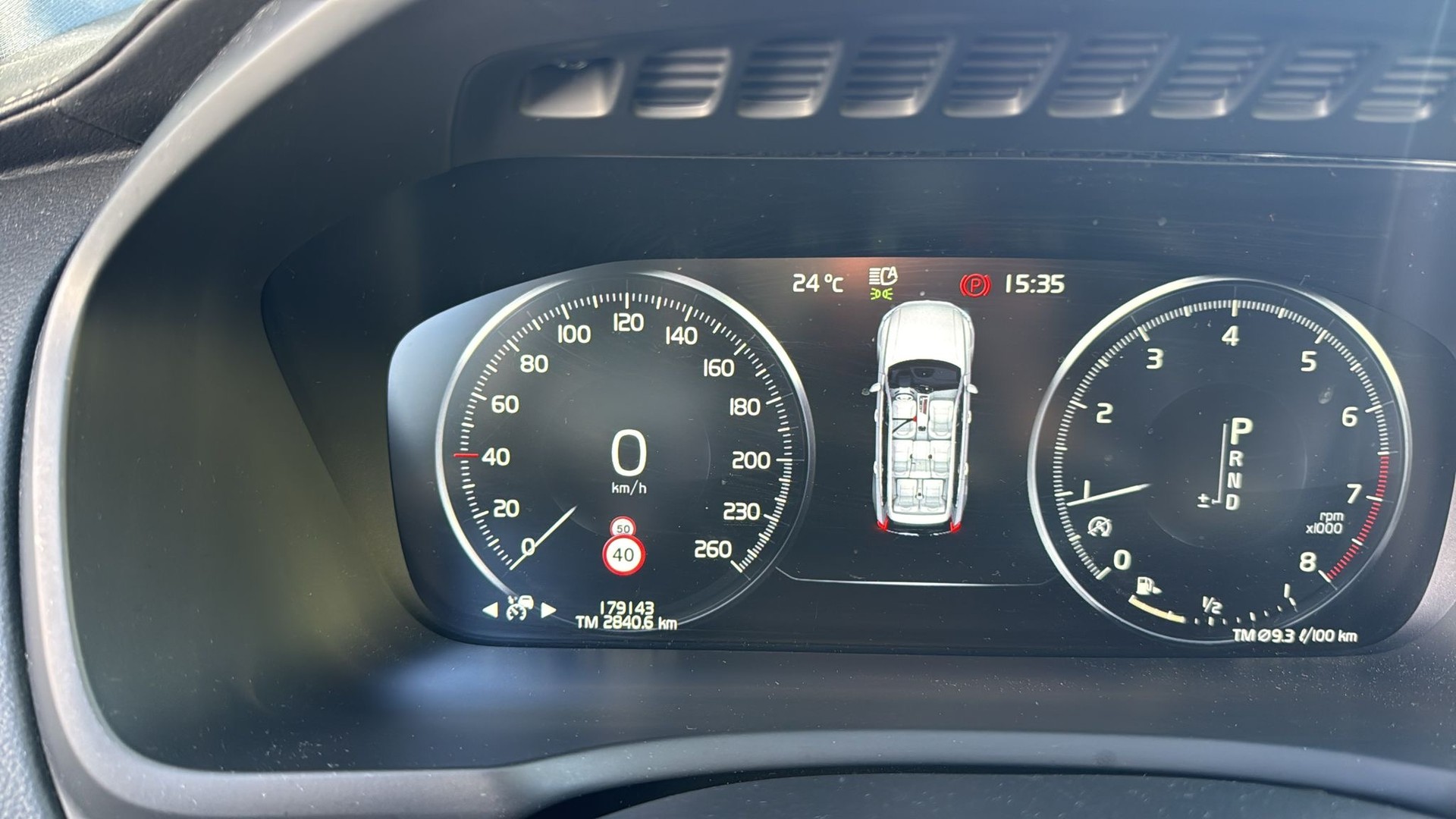 VOLVO XC90 T5 AWD R-Design Geartronic-image-12