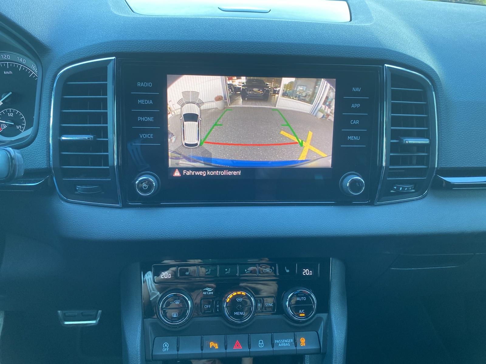 SKODA Karoq 2.0 TSI SportLine DSG 4x4-image-9