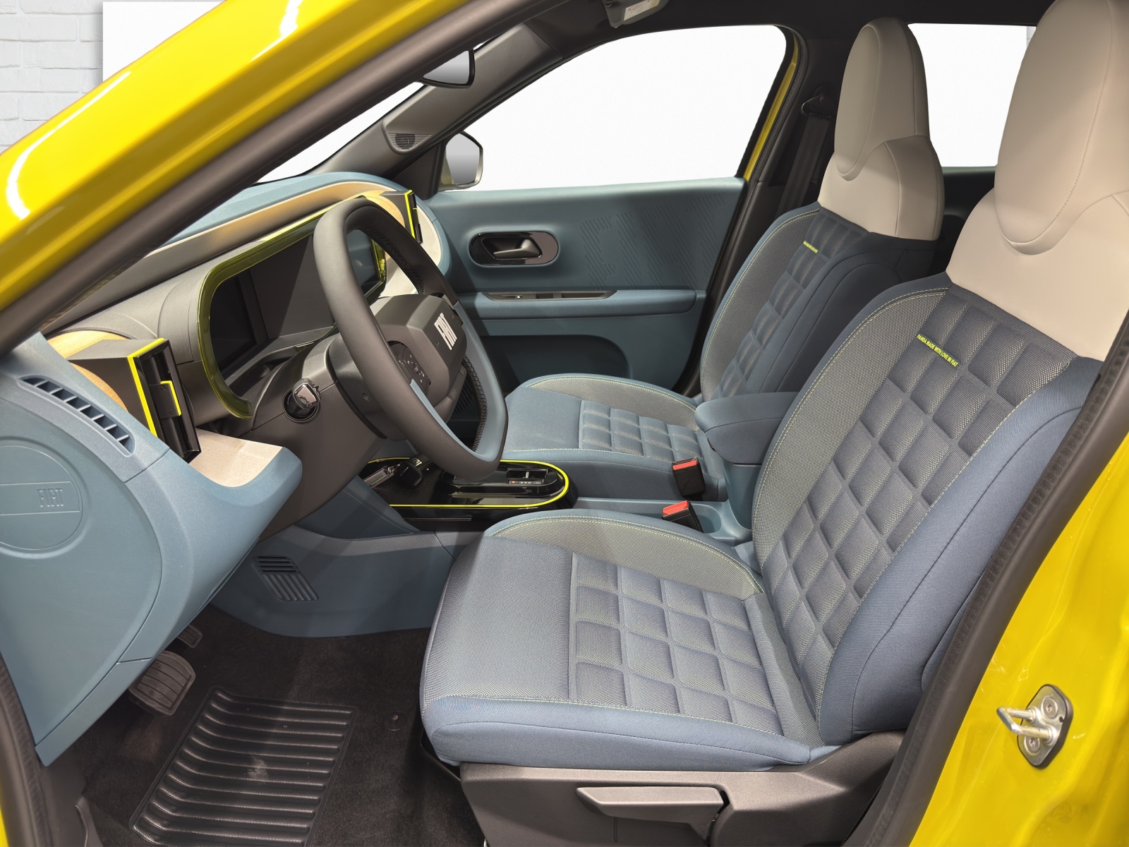 FIAT Grande Panda 1.2 Hybrid La Prima-image-6