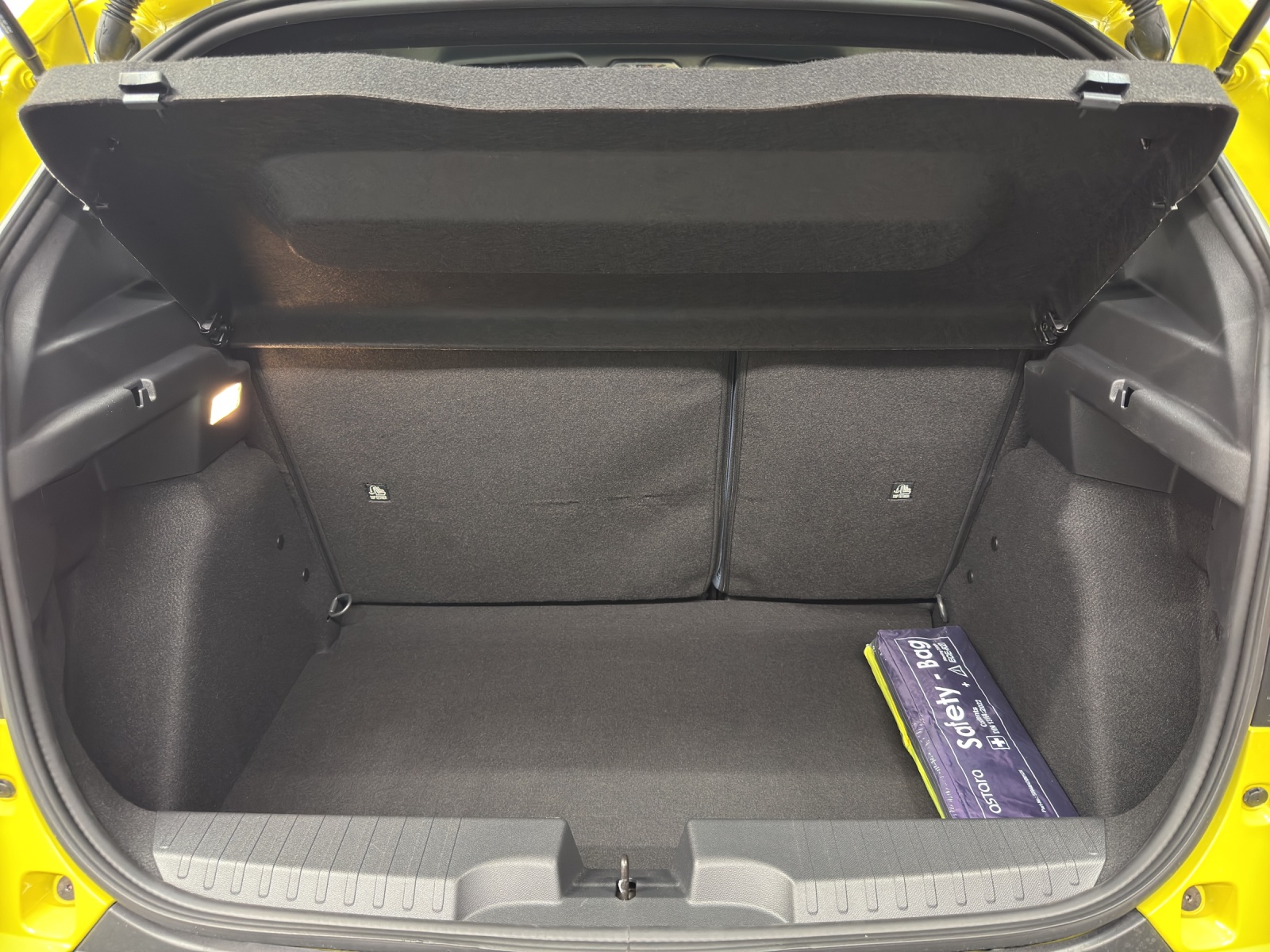 FIAT Grande Panda 1.2 Hybrid La Prima-image-10