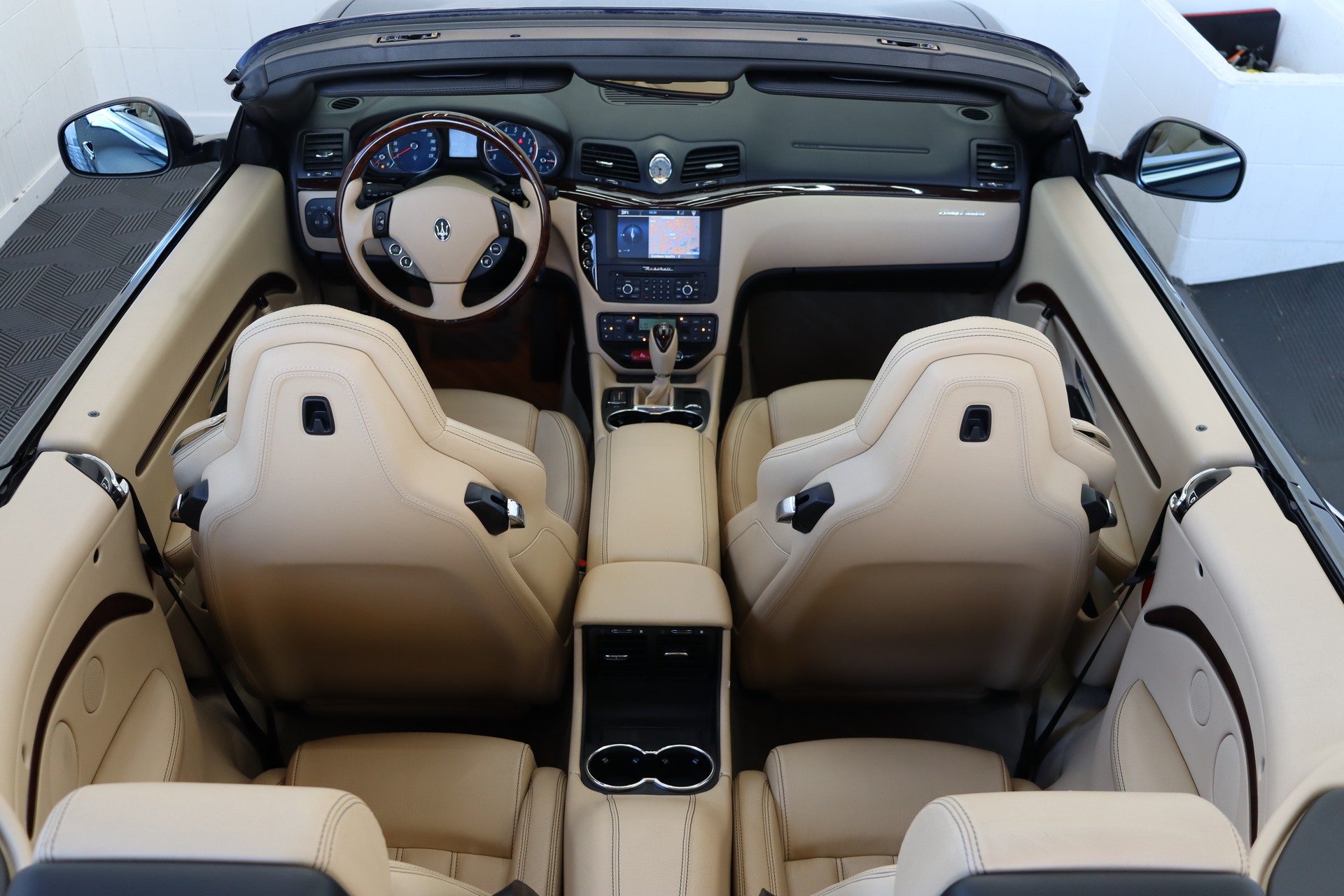 MASERATI GranCabrio Automatica-image-19