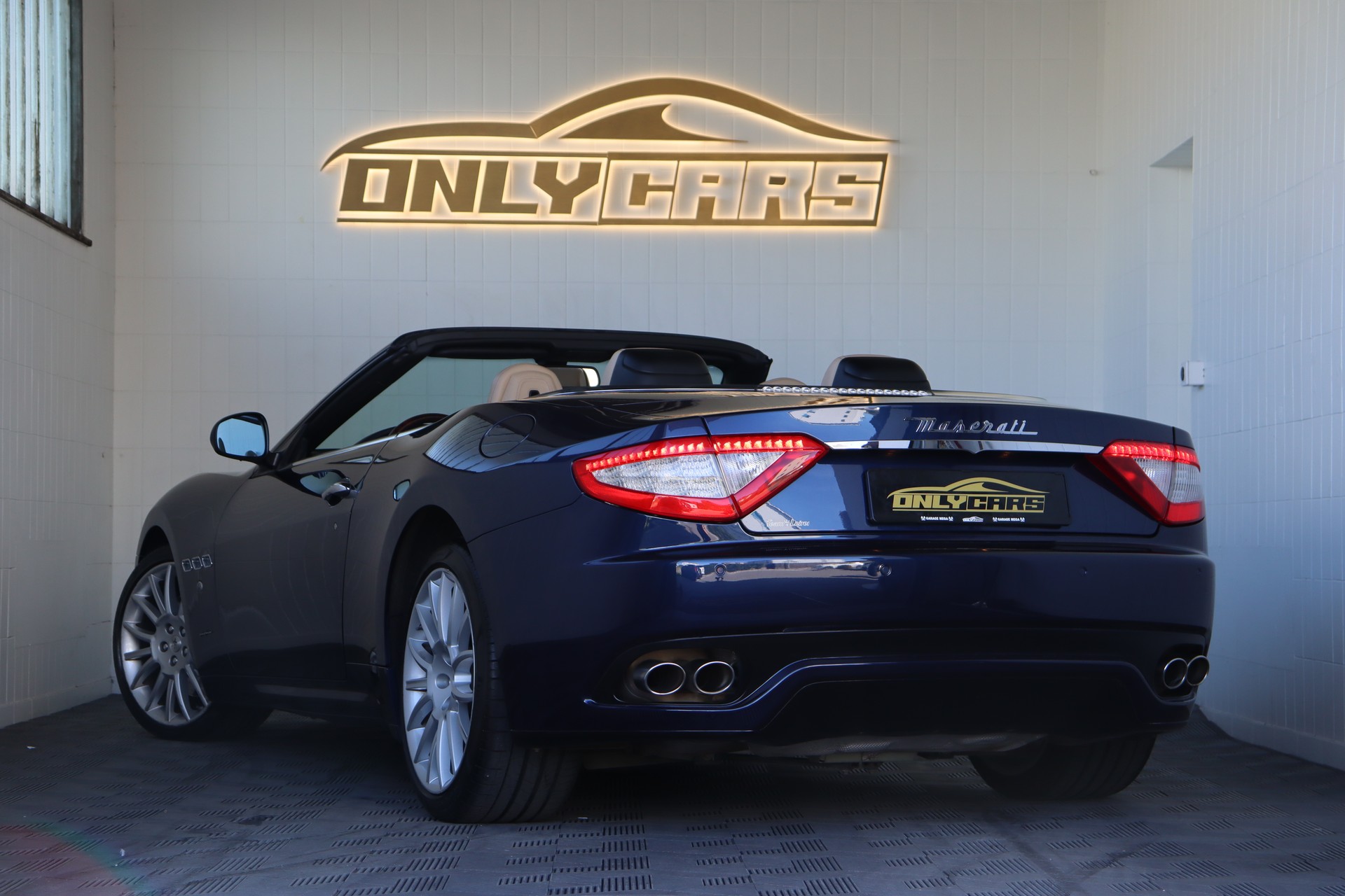 MASERATI GranCabrio Automatica-image-8