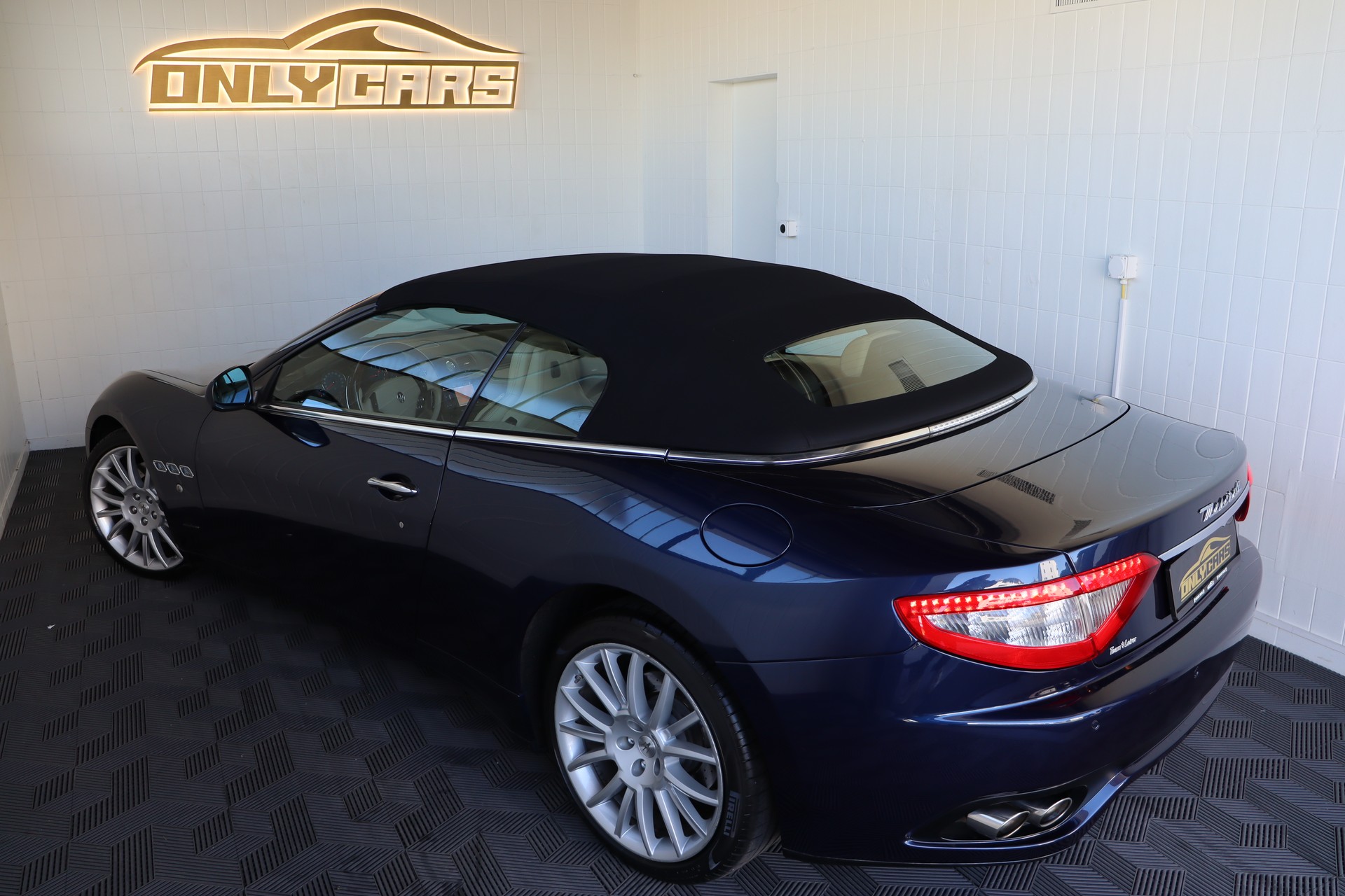 MASERATI GranCabrio Automatica-image-7