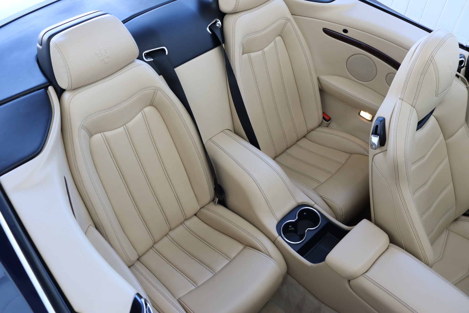 MASERATI GranCabrio Automatica-image-18
