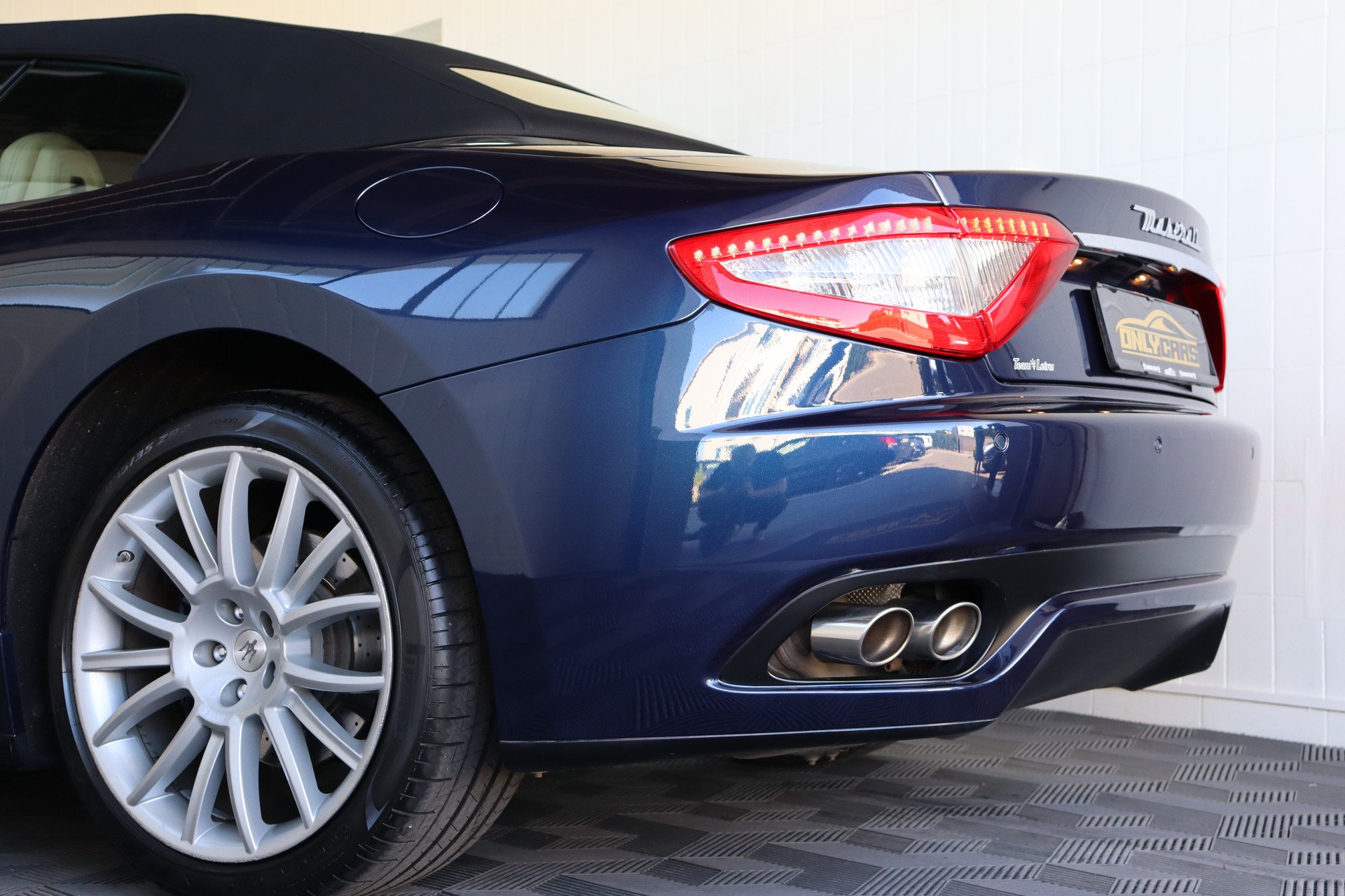 MASERATI GranCabrio Automatica-image-5