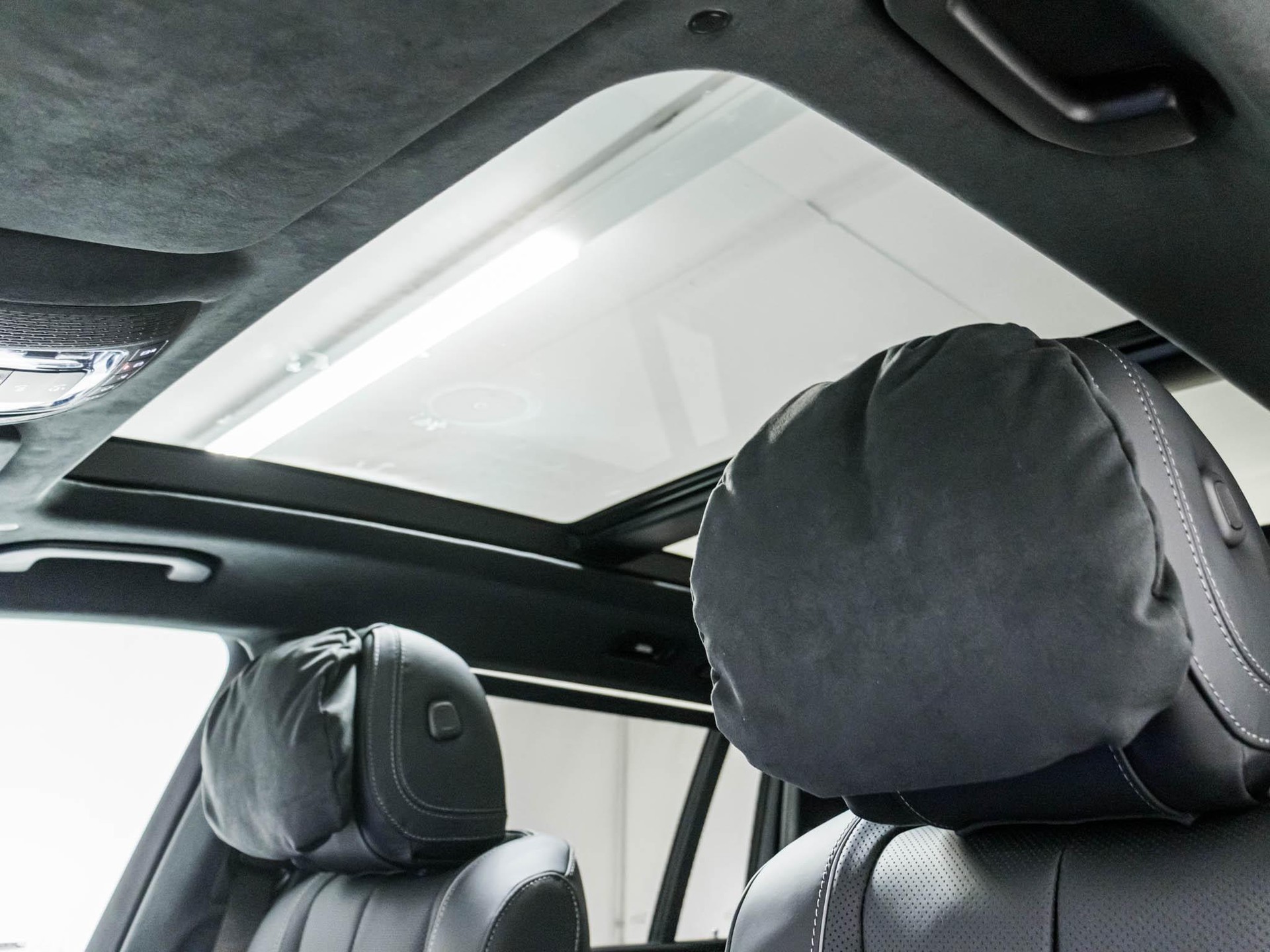 MERCEDES-BENZ GLS 450 d 4MATIC-image-8